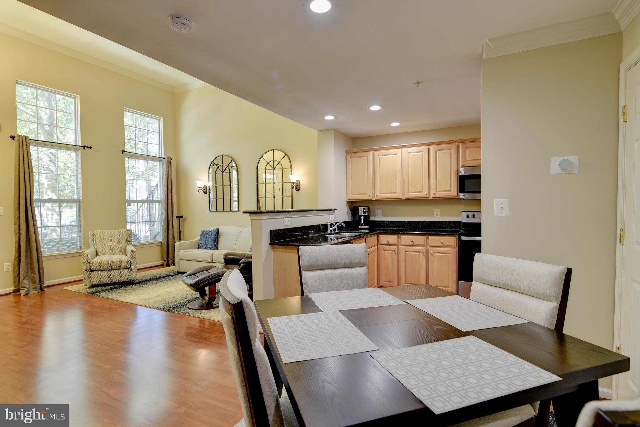 1875 Crescent Park DRIVE Unit: 1875