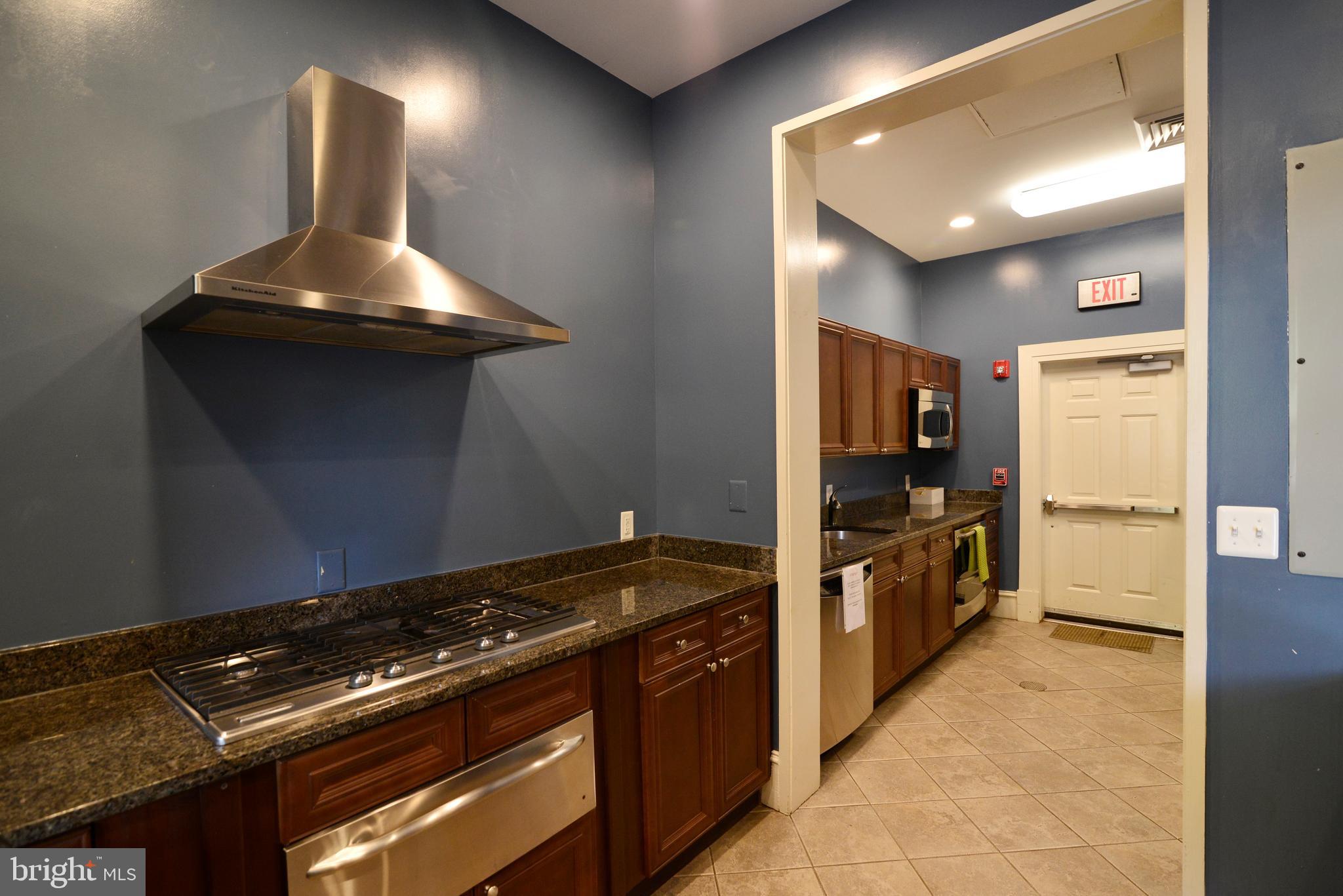 1875 Crescent Park DRIVE Unit: 1875