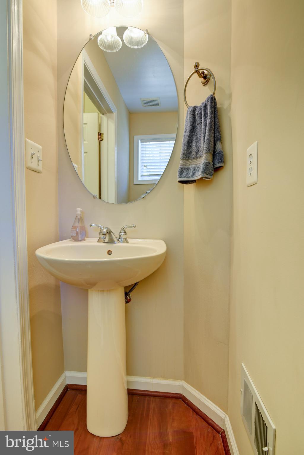 1875 Crescent Park DRIVE Unit: 1875