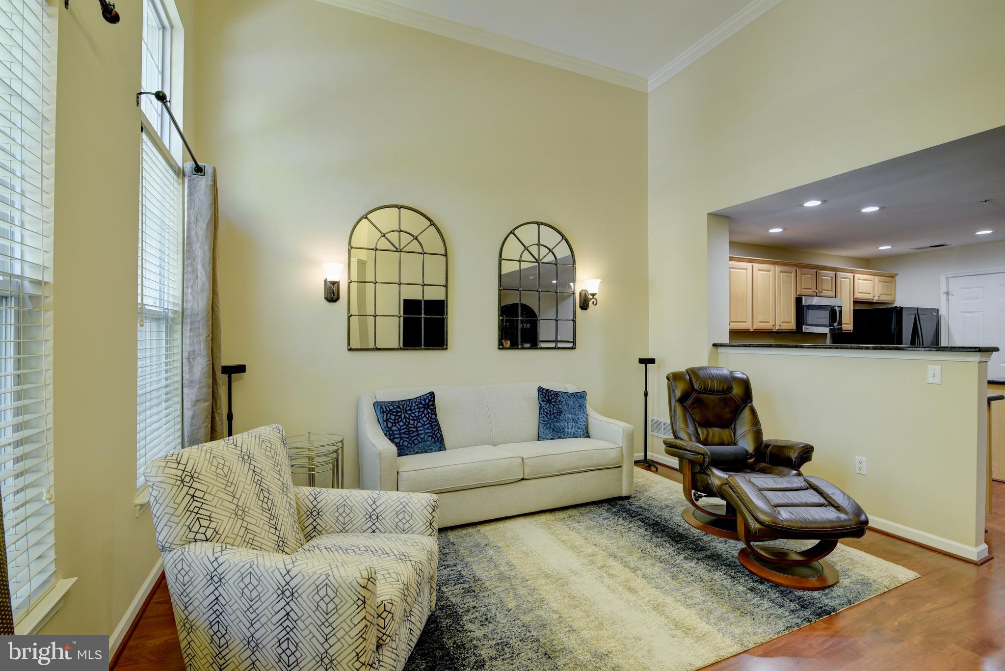 1875 Crescent Park DRIVE Unit: 1875