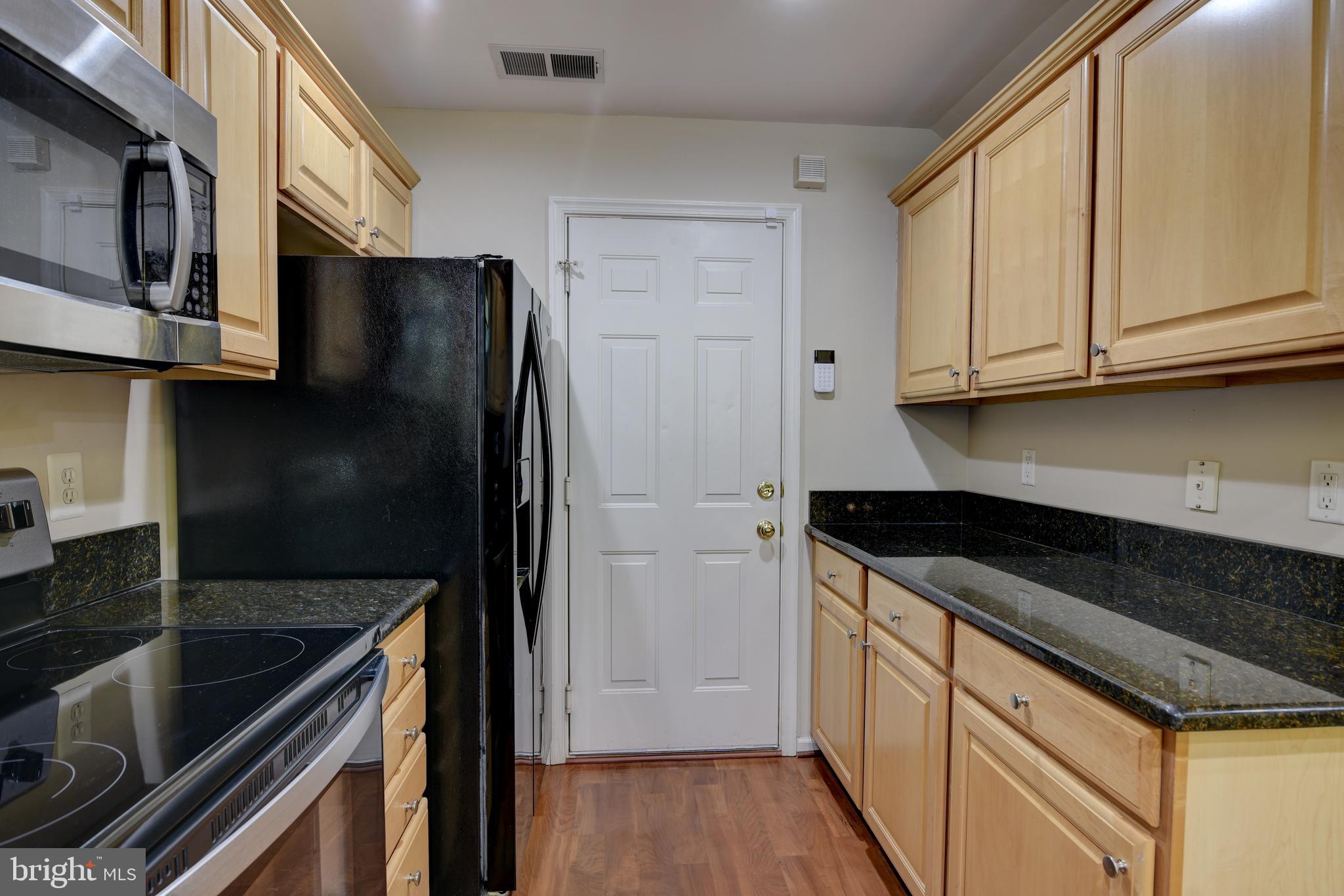 1875 Crescent Park DRIVE Unit: 1875