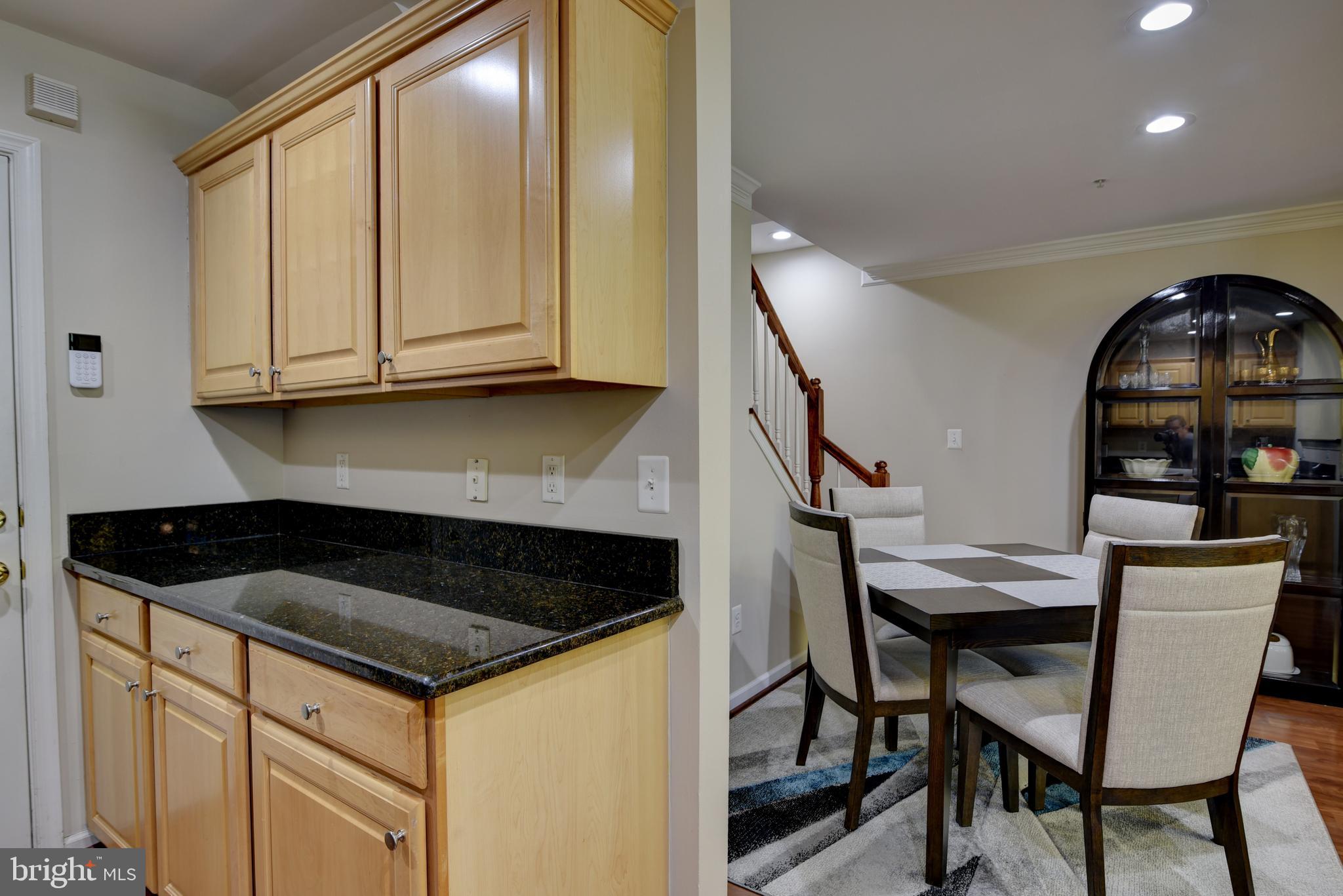 1875 Crescent Park DRIVE Unit: 1875