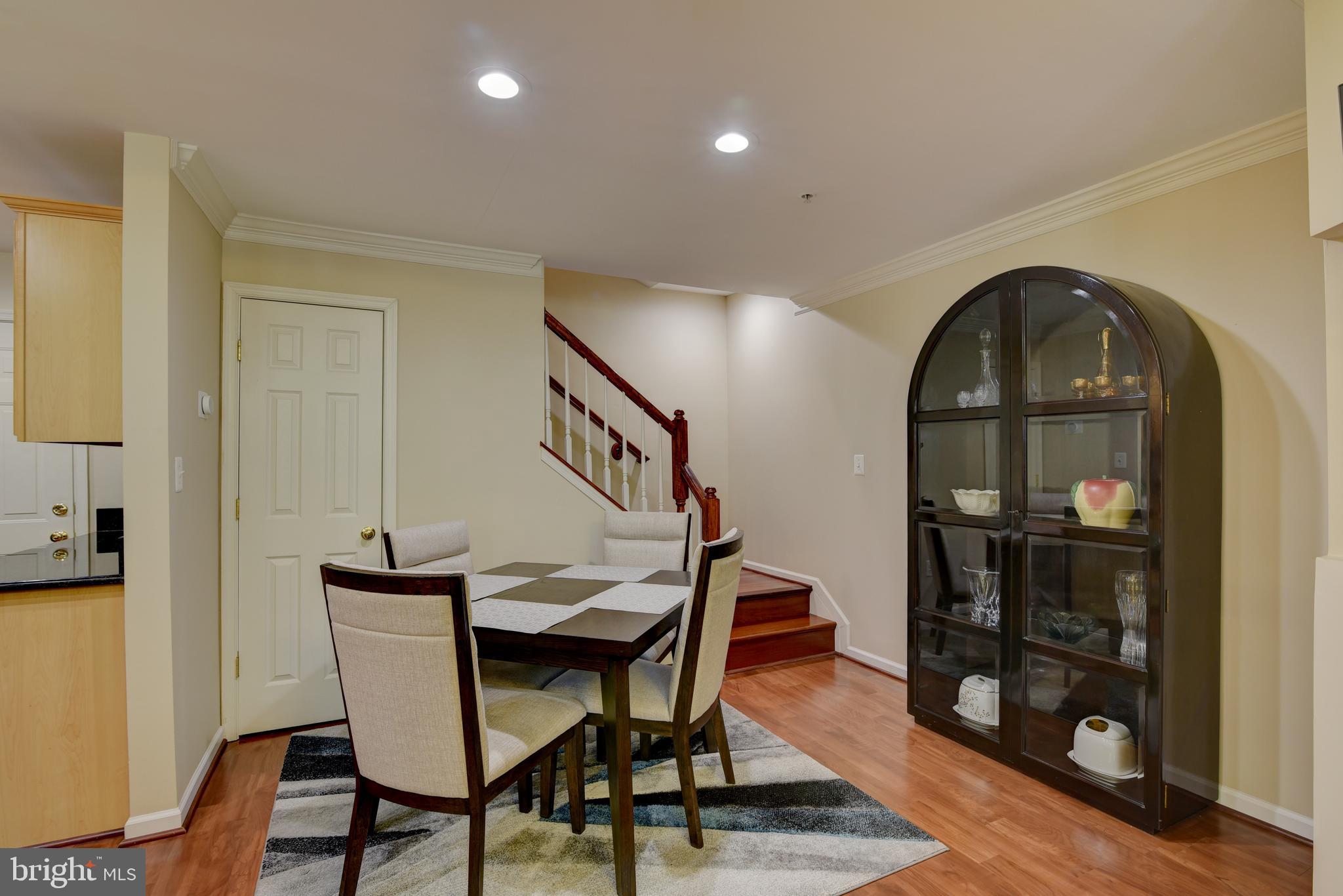 1875 Crescent Park DRIVE Unit: 1875