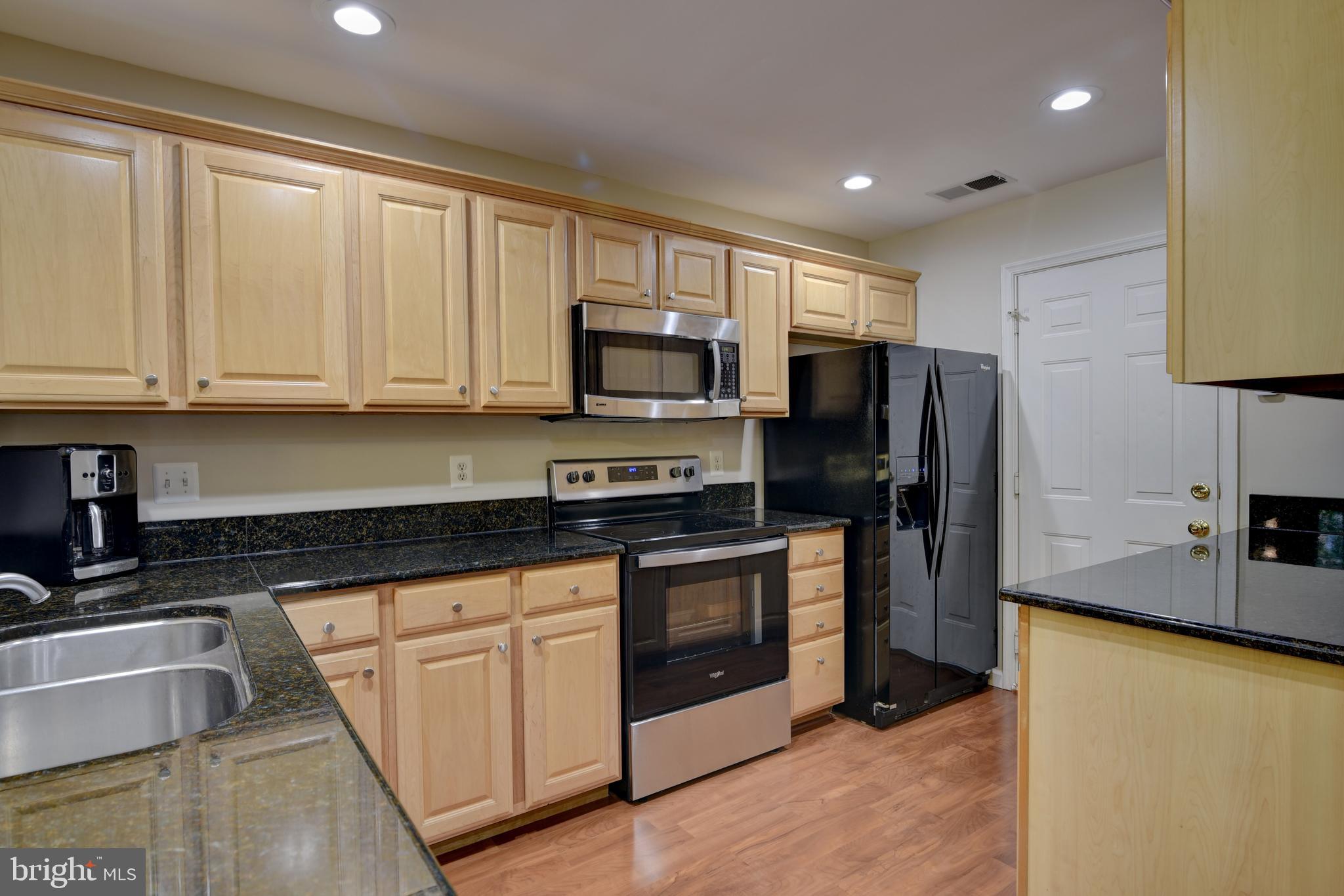 1875 Crescent Park DRIVE Unit: 1875