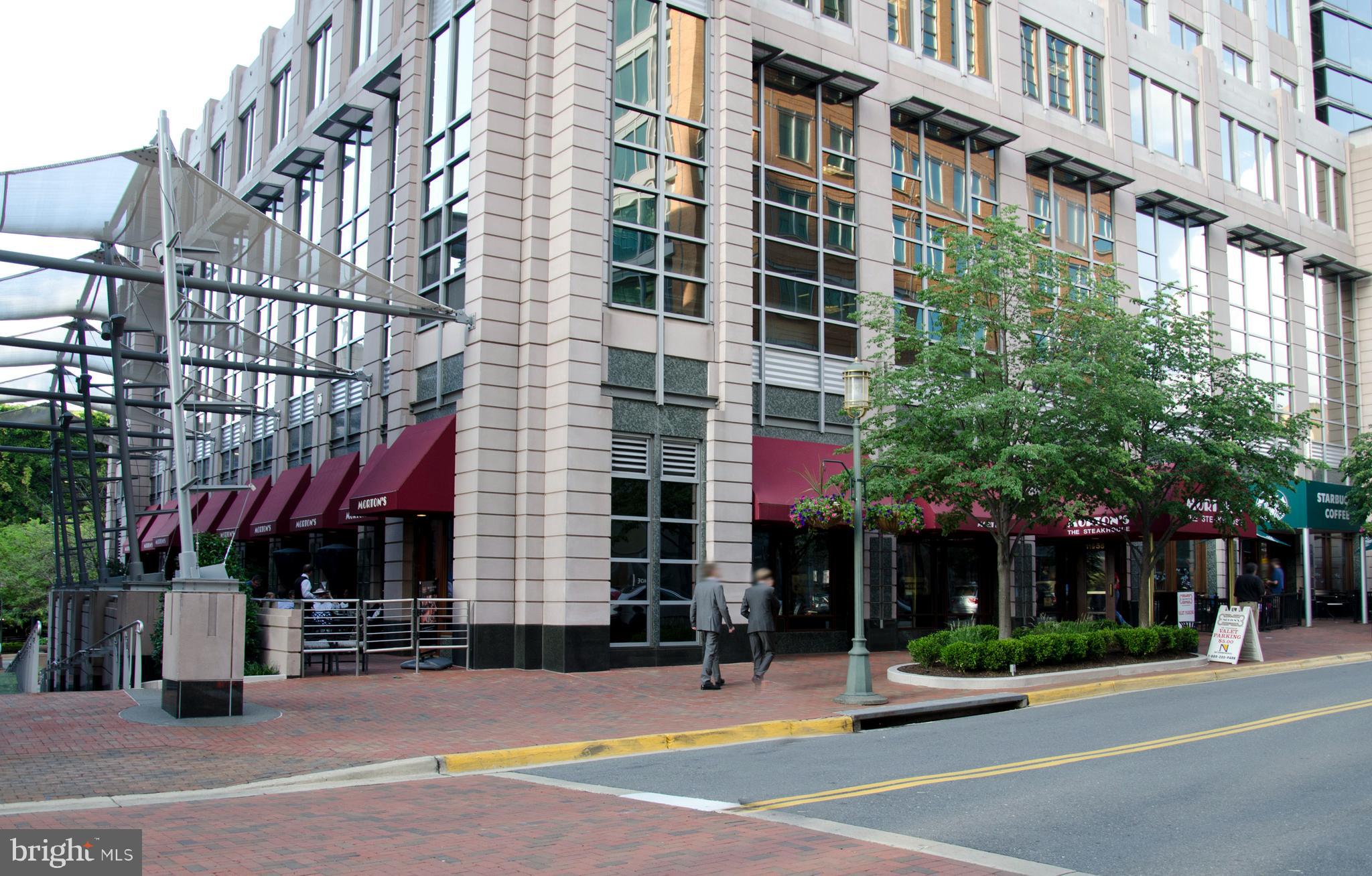 1875 Crescent Park DRIVE Unit: 1875