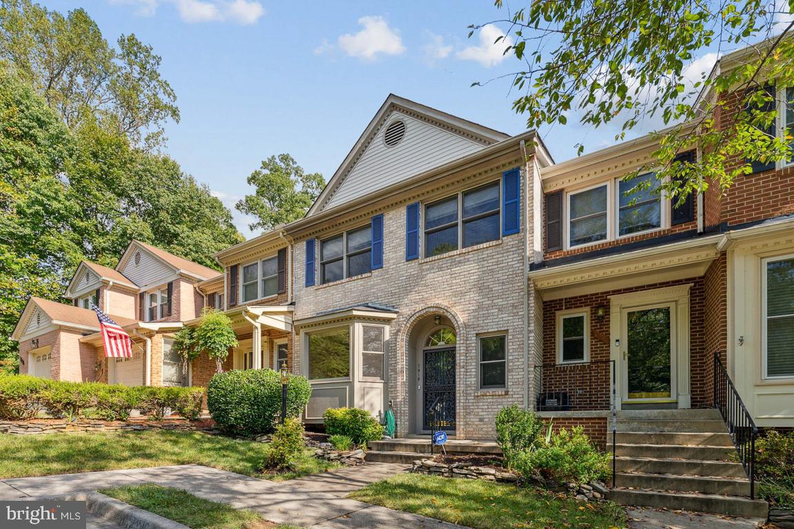 7919 Valleyfield DRIVE