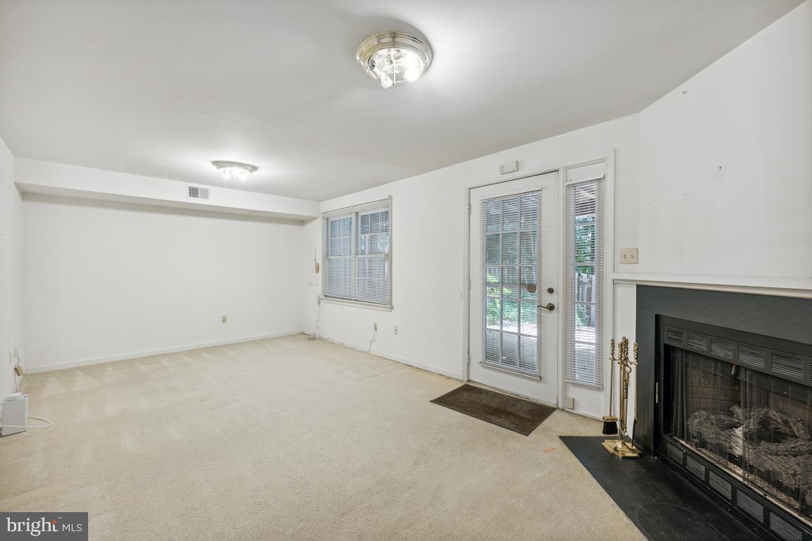 7919 Valleyfield DRIVE