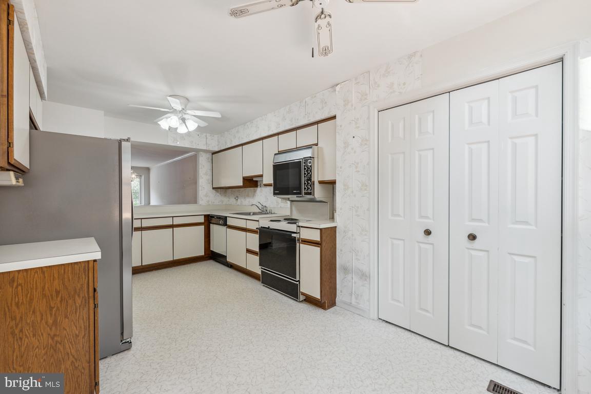 7919 Valleyfield DRIVE