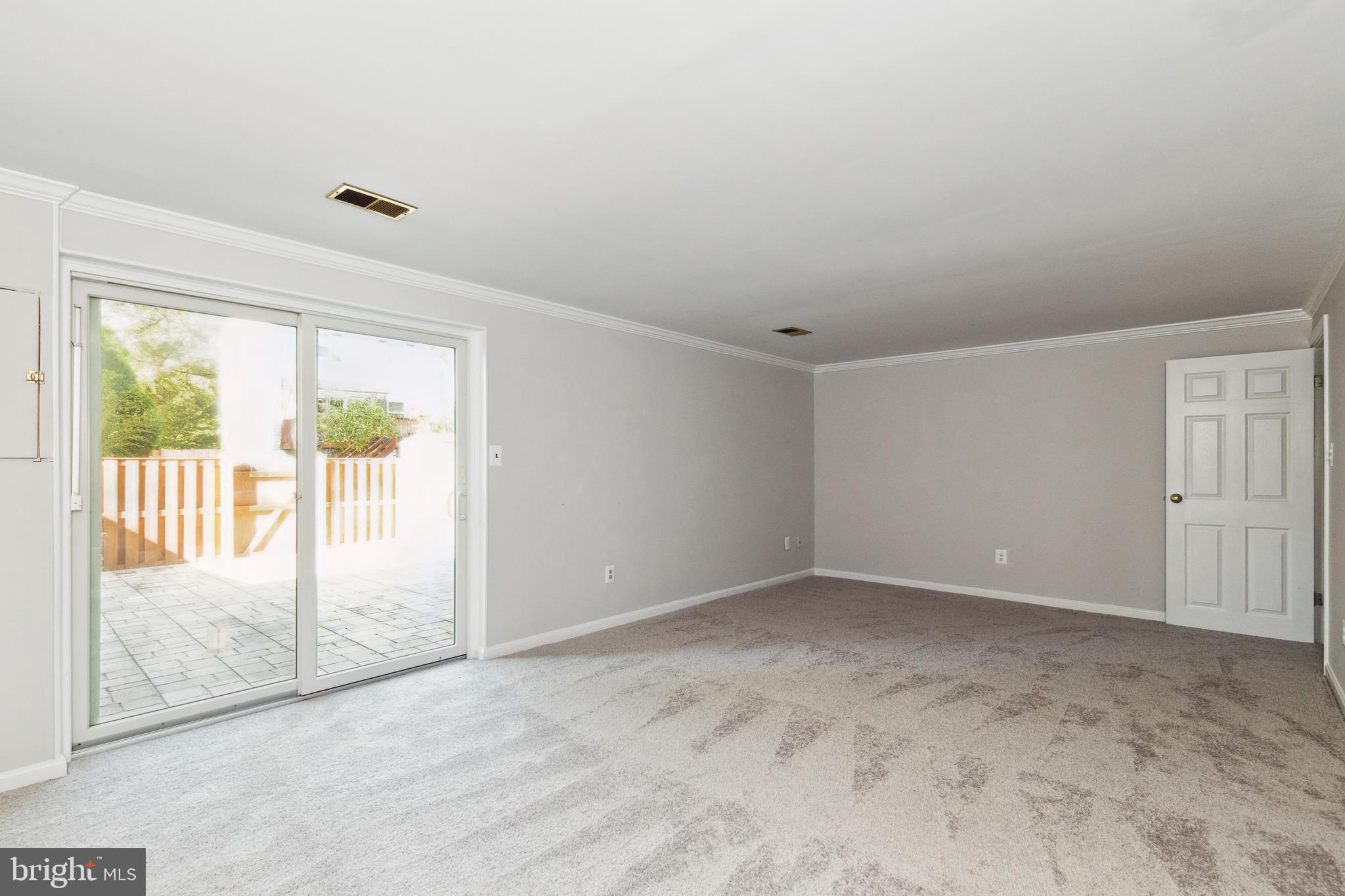 5112 Arrit COURT