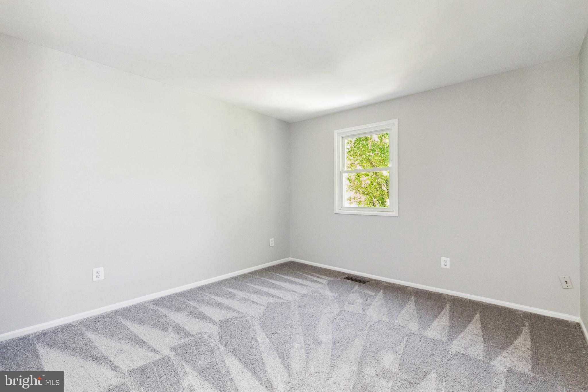 5112 Arrit COURT