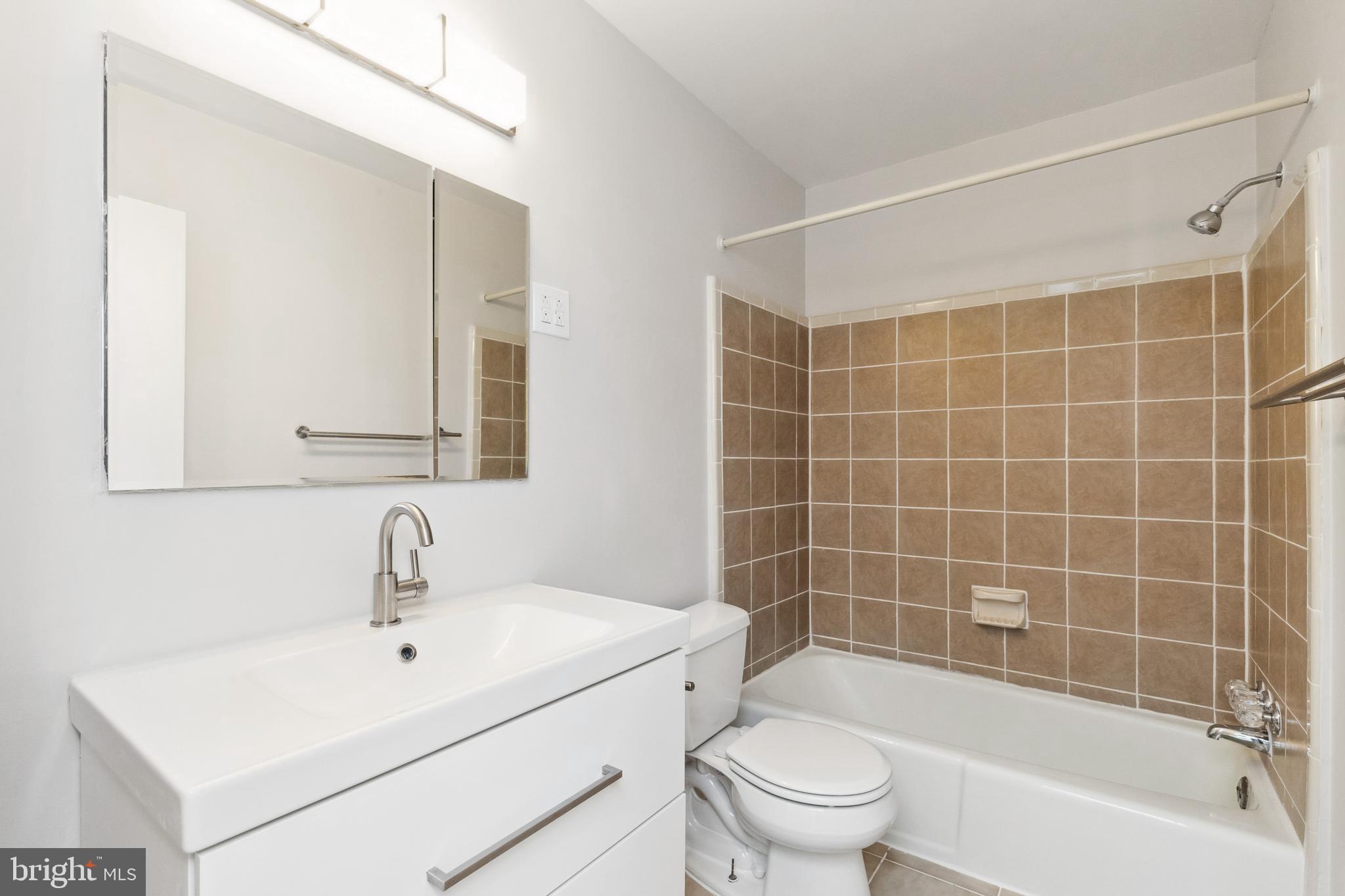 5112 Arrit COURT