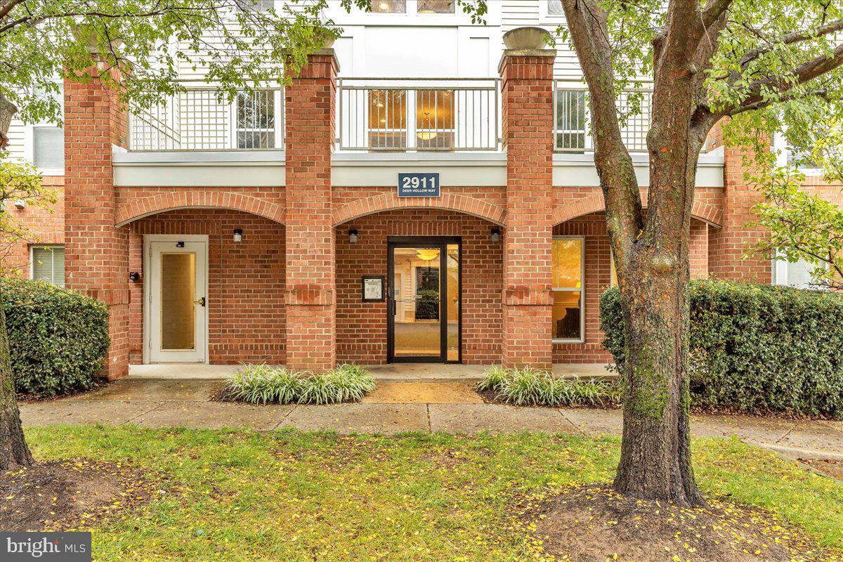 2911 Deer Hollow WAY Unit: 217