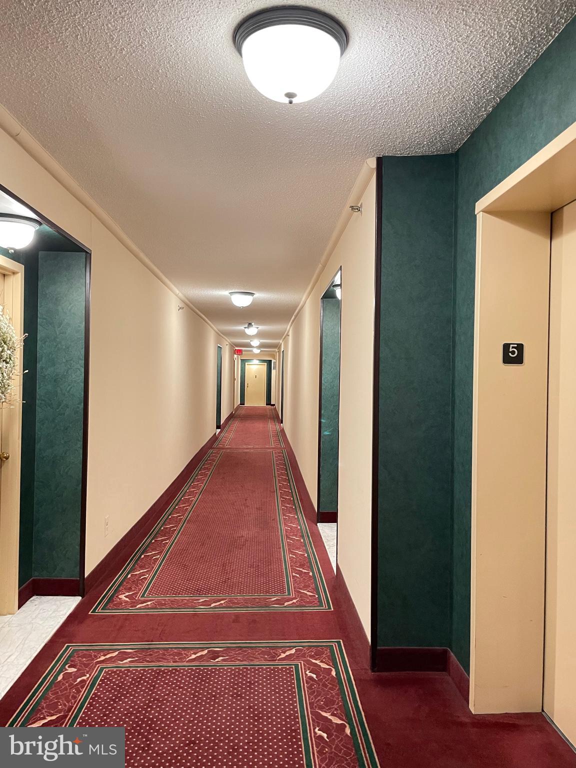3709 E George Mason DRIVE Unit: 513 E