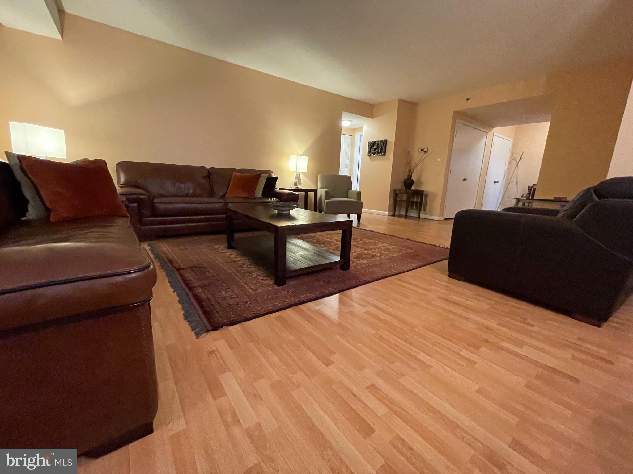 3709 E George Mason DRIVE Unit: 513 E