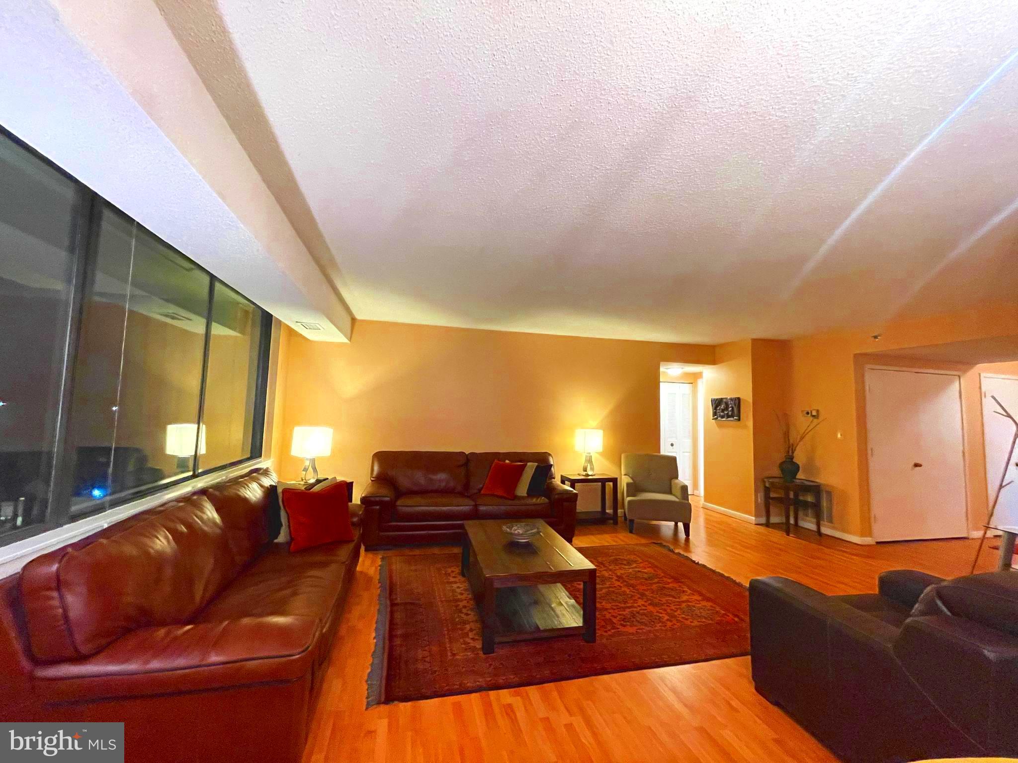 3709 E George Mason DRIVE Unit: 513 E