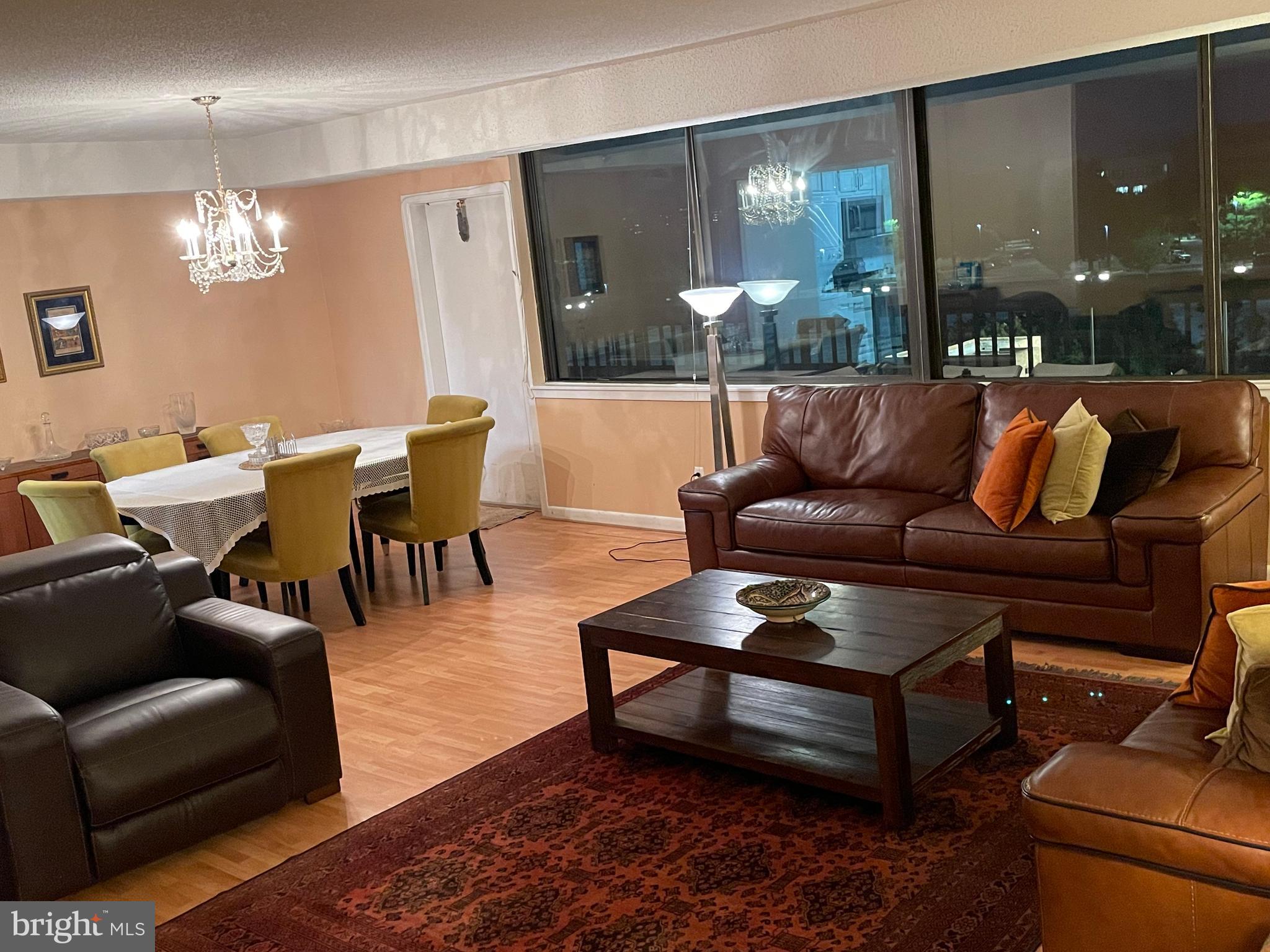3709 E George Mason DRIVE Unit: 513 E