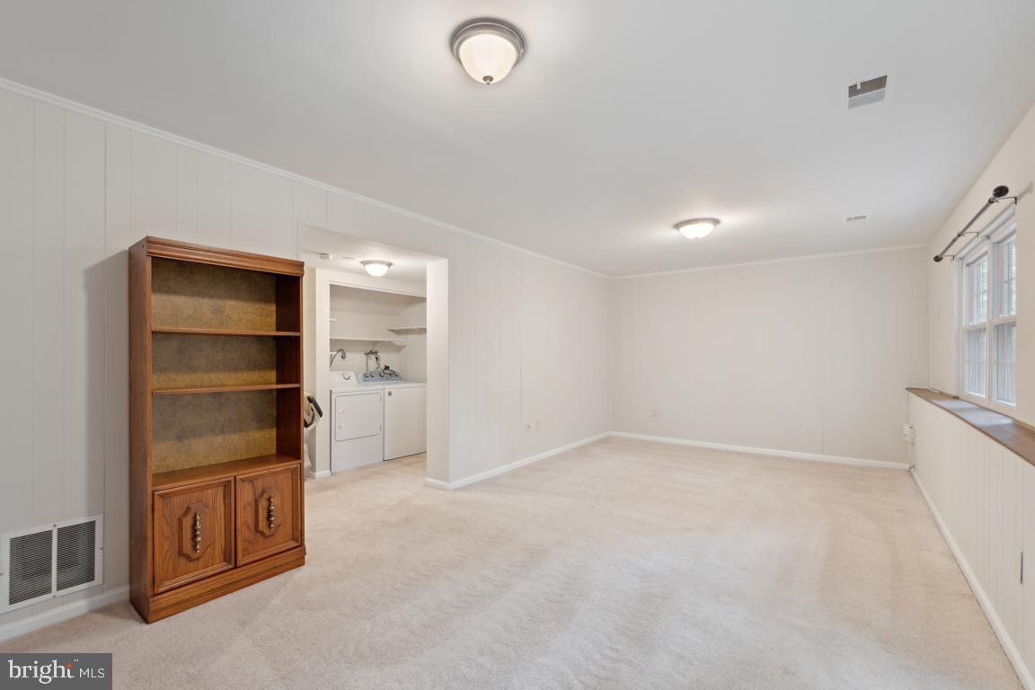 9947 Hemlock Woods LANE