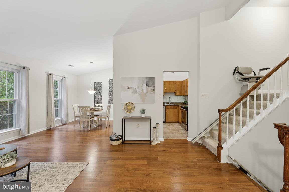 9947 Hemlock Woods LANE