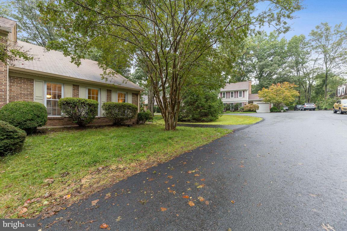9947 Hemlock Woods LANE