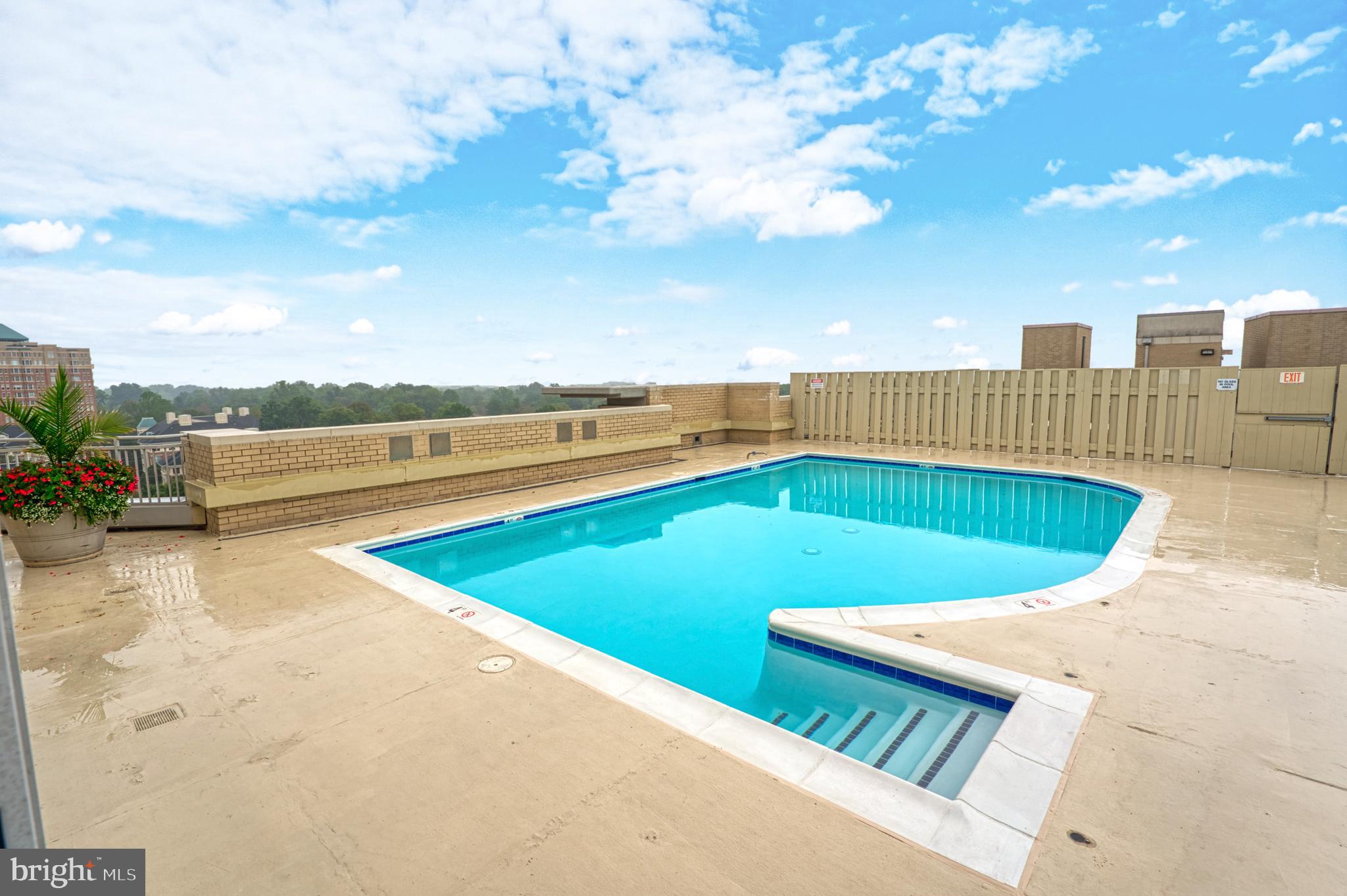 11800 Sunset Hills ROAD Unit: 727
