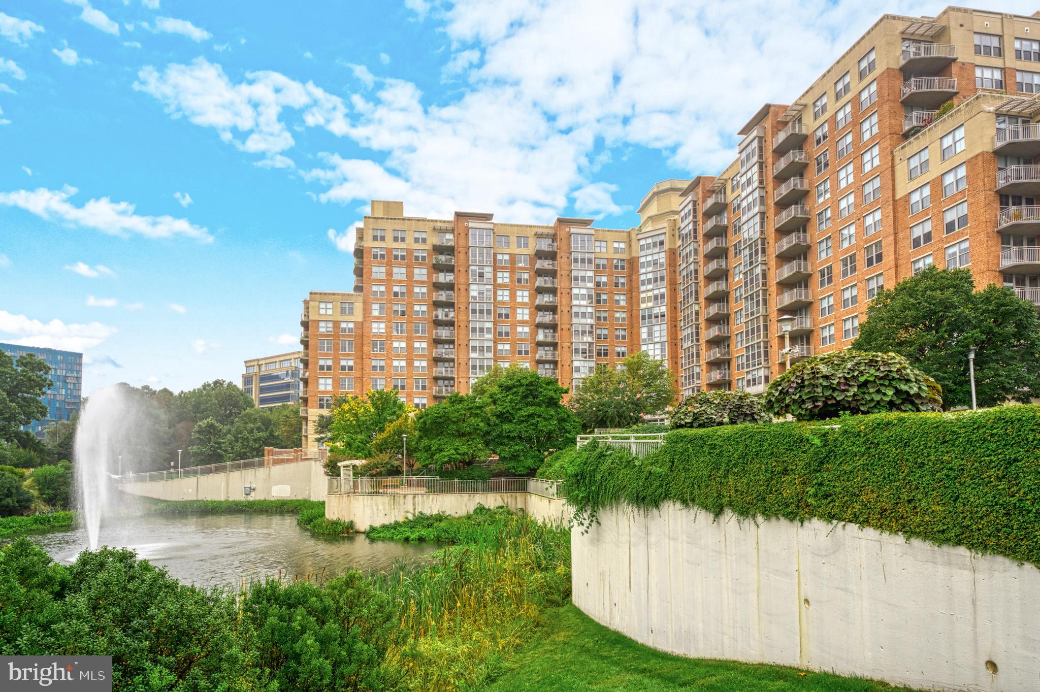 11800 Sunset Hills ROAD Unit: 727