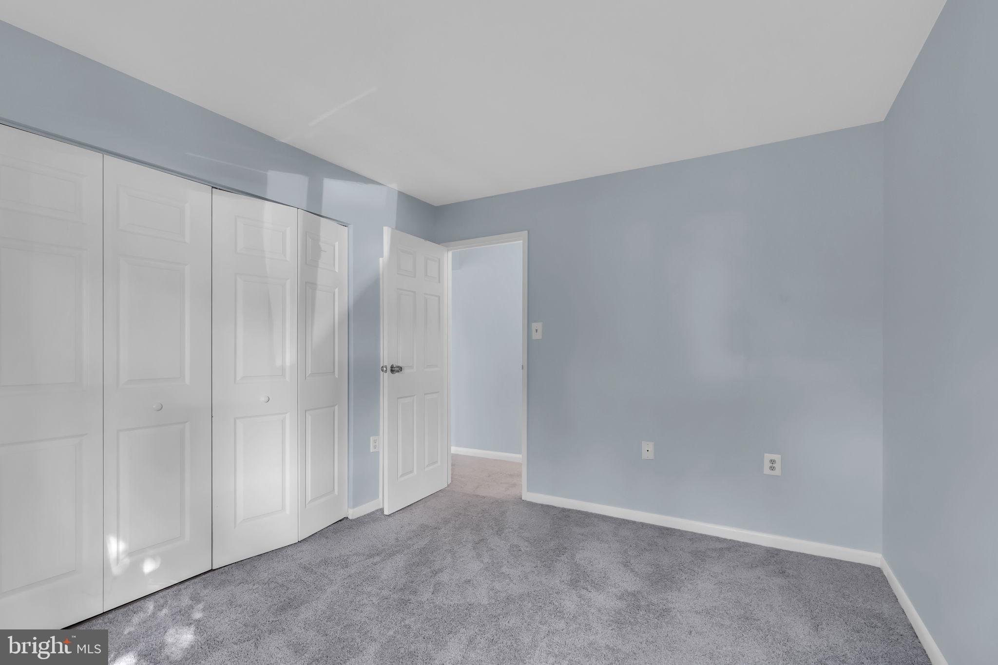 623 Center STREET Unit: T4