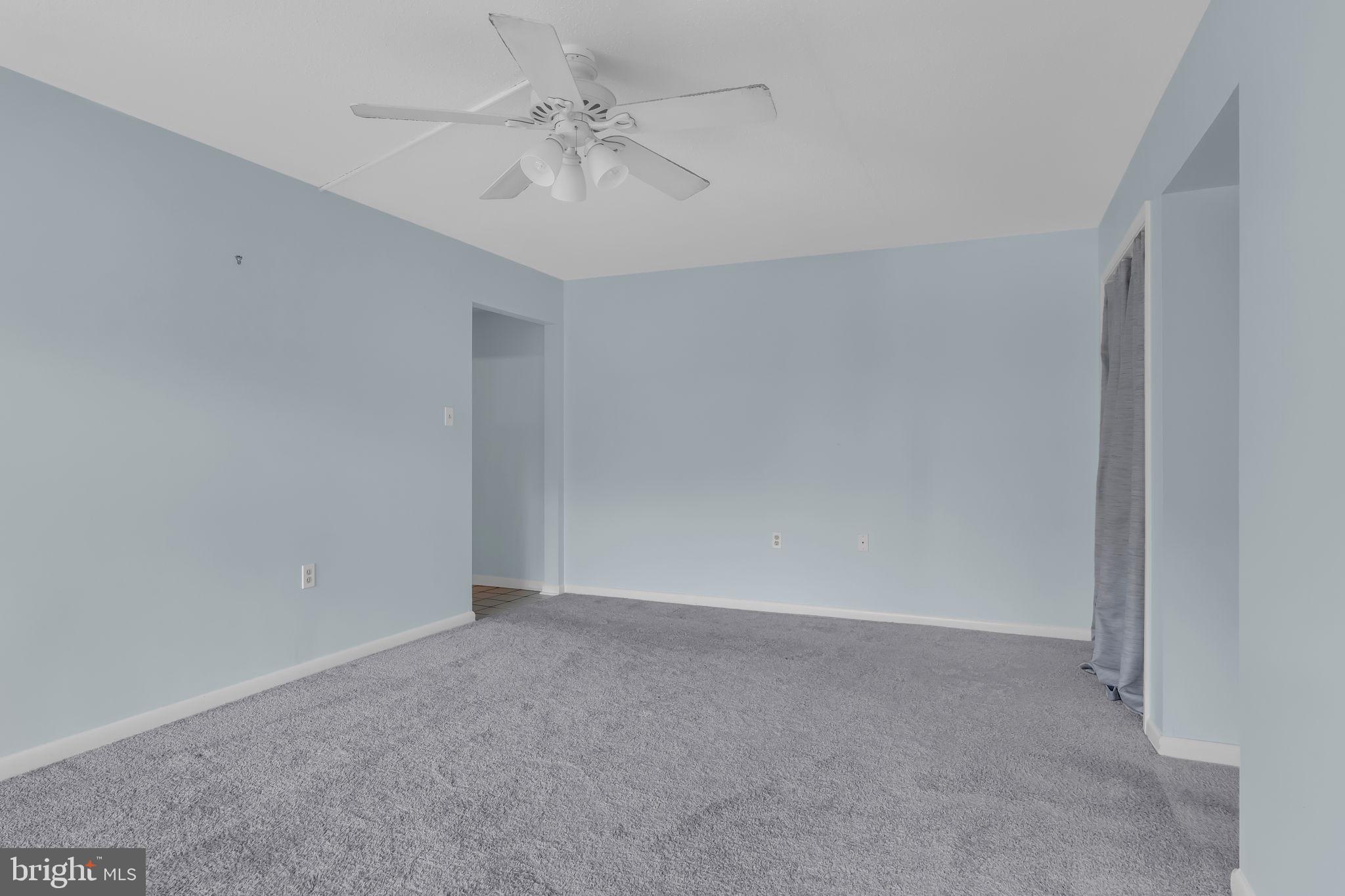 623 Center STREET Unit: T4
