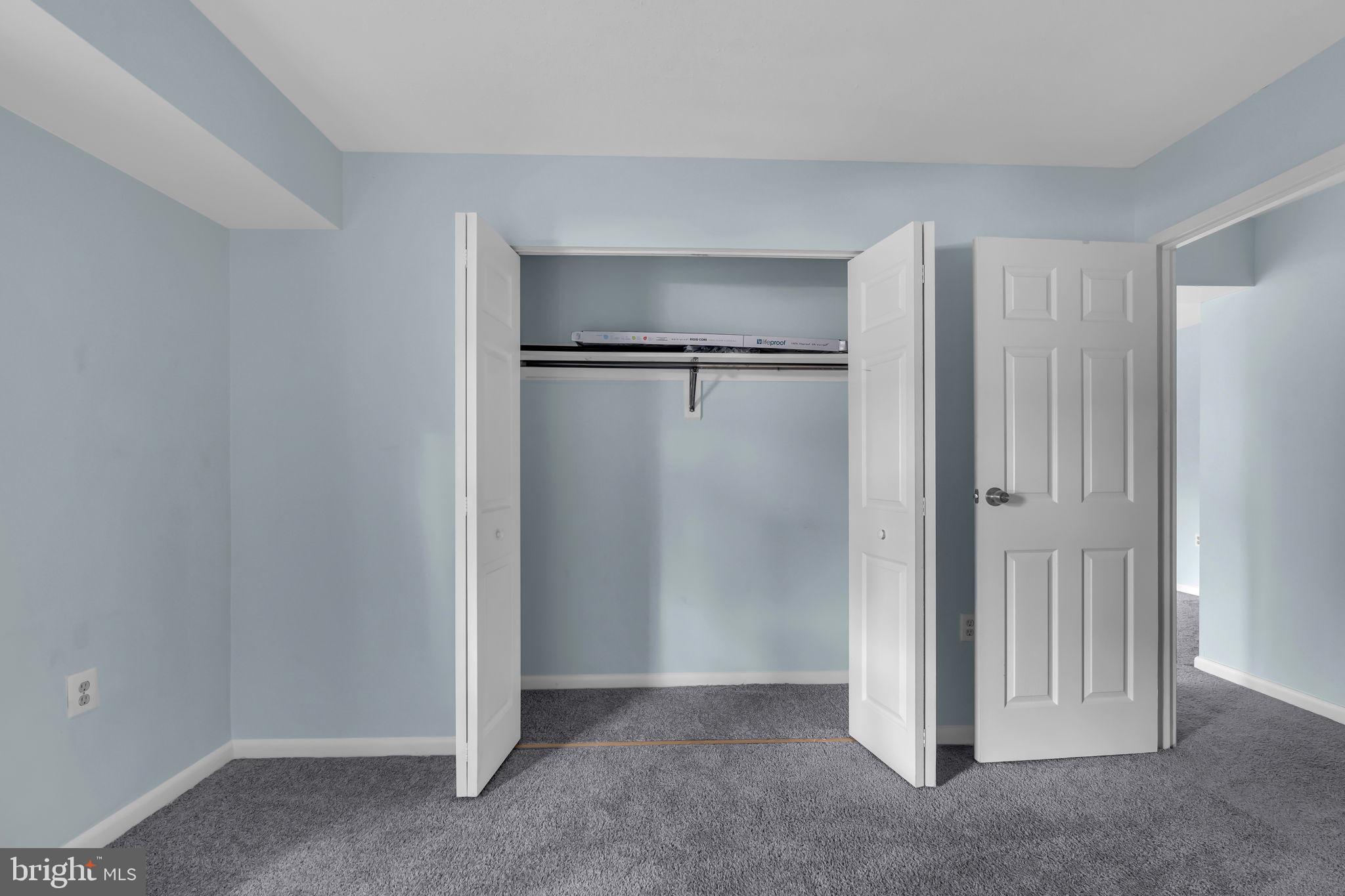 623 Center STREET Unit: T4