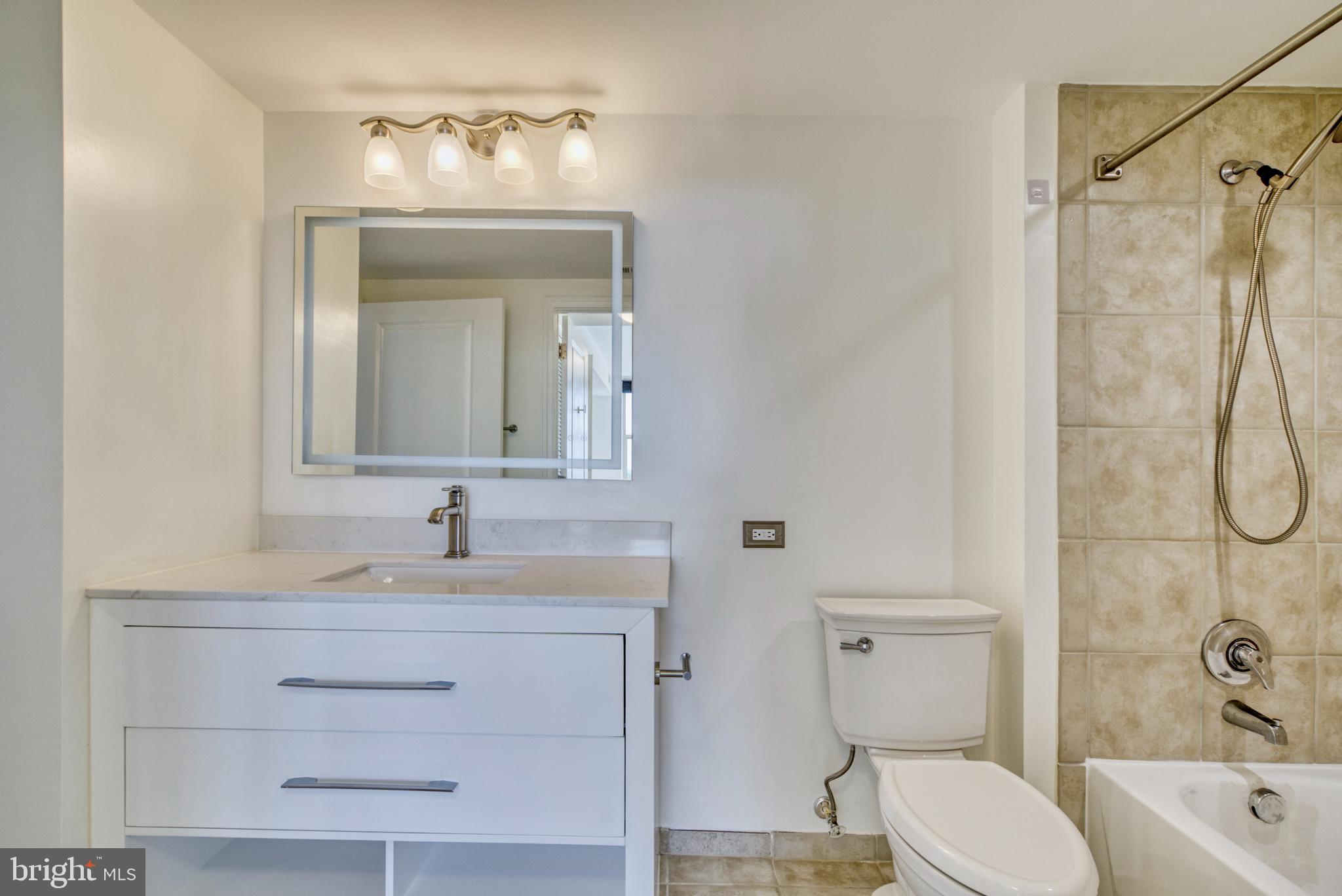 11760 Sunrise Valley DRIVE Unit: 809