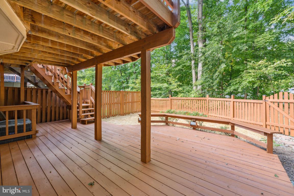 6702 Sunset Woods COURT