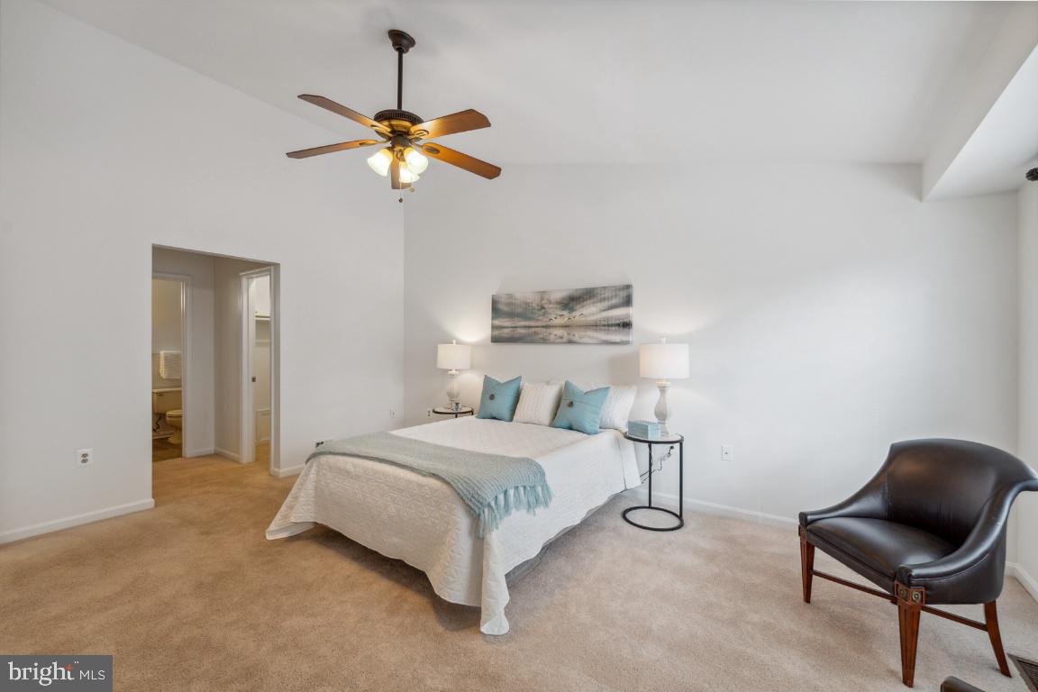 6702 Sunset Woods COURT