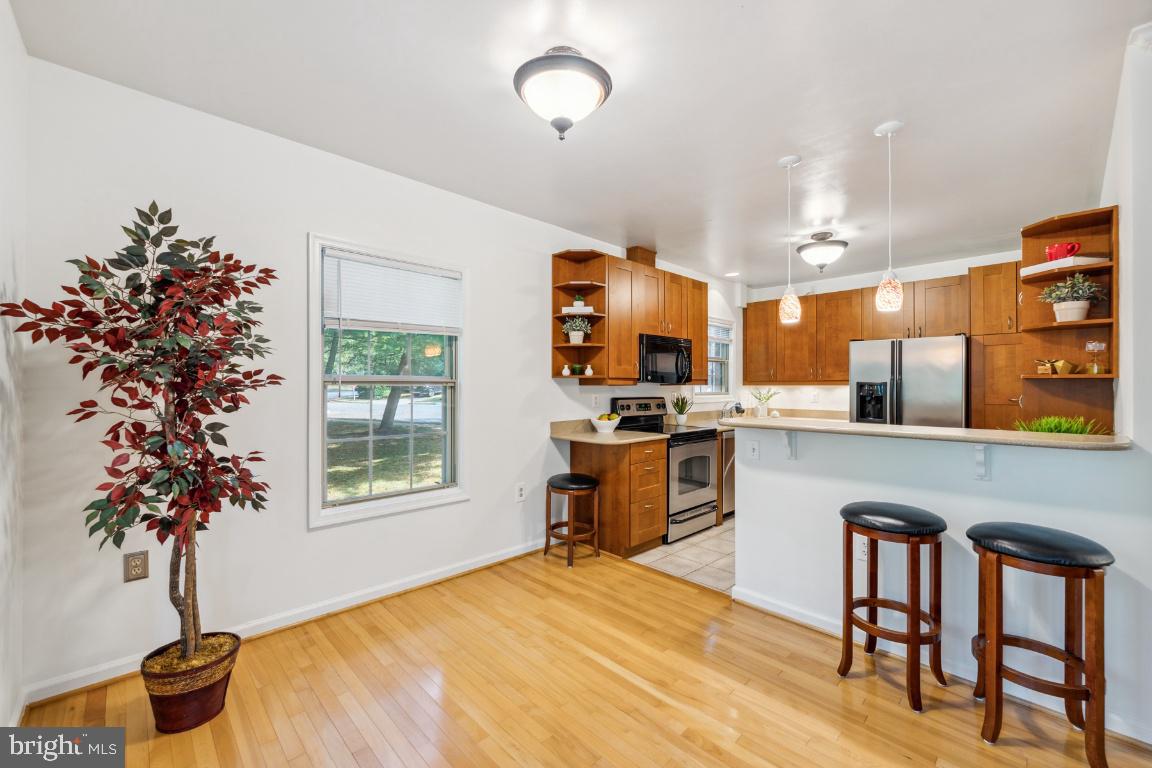6702 Sunset Woods COURT