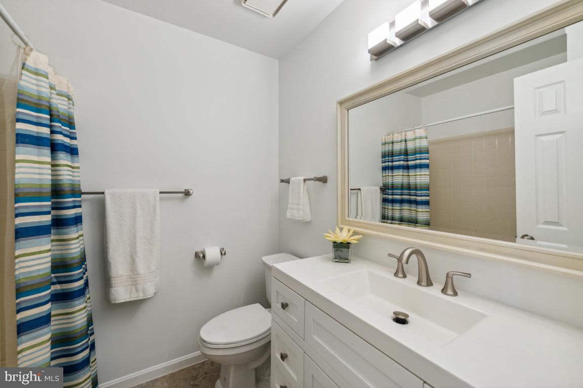 6702 Sunset Woods COURT