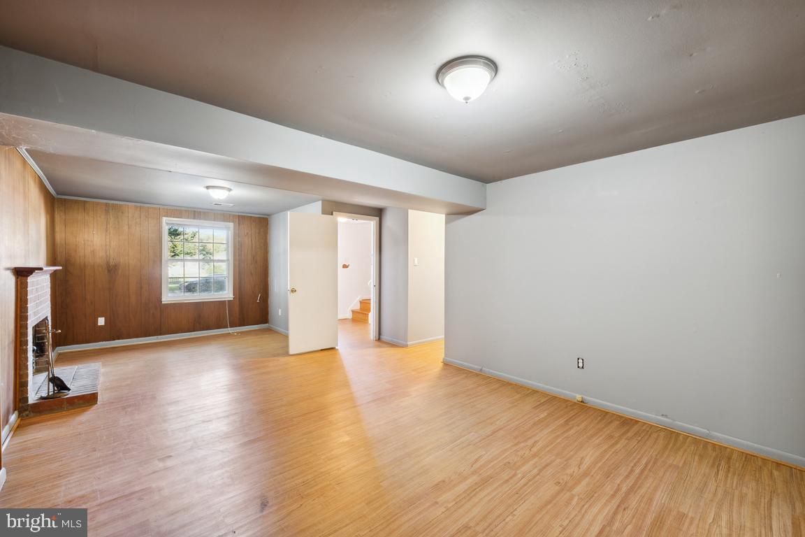 9519 Old Creek DRIVE