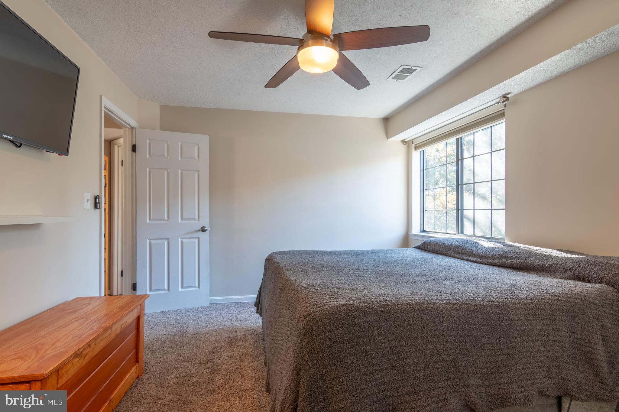 6021 Curtier DRIVE Unit: 6021C