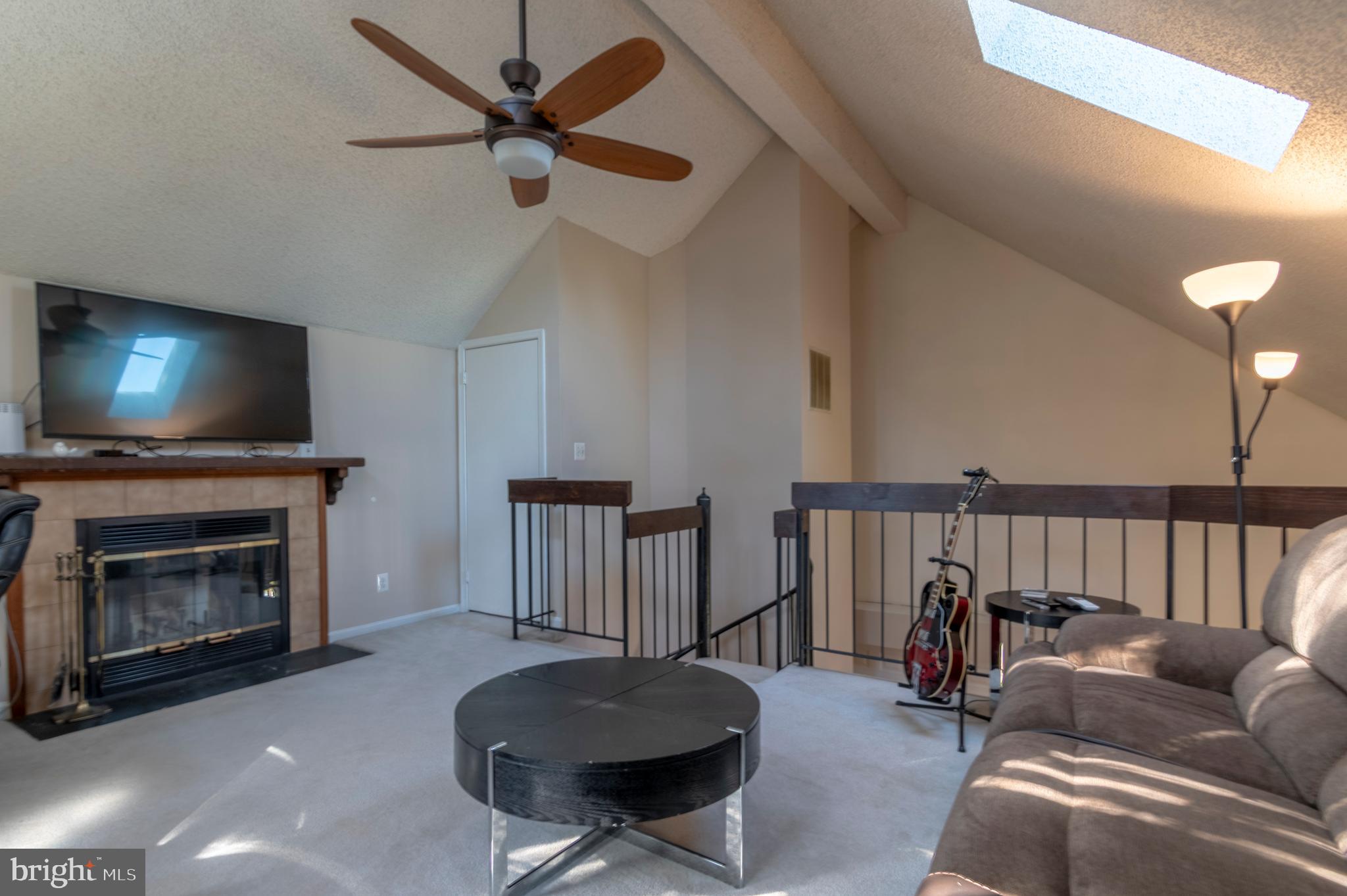 6021 Curtier DRIVE Unit: 6021C