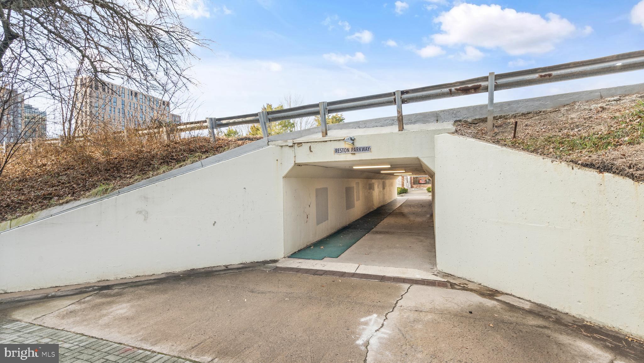 11734 Bowman Green DRIVE