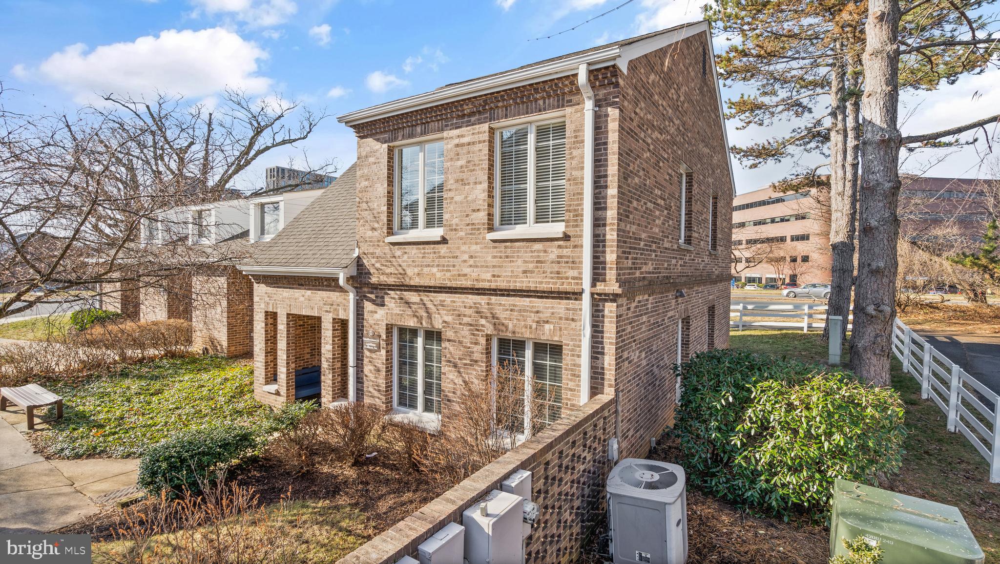 11734 Bowman Green DRIVE