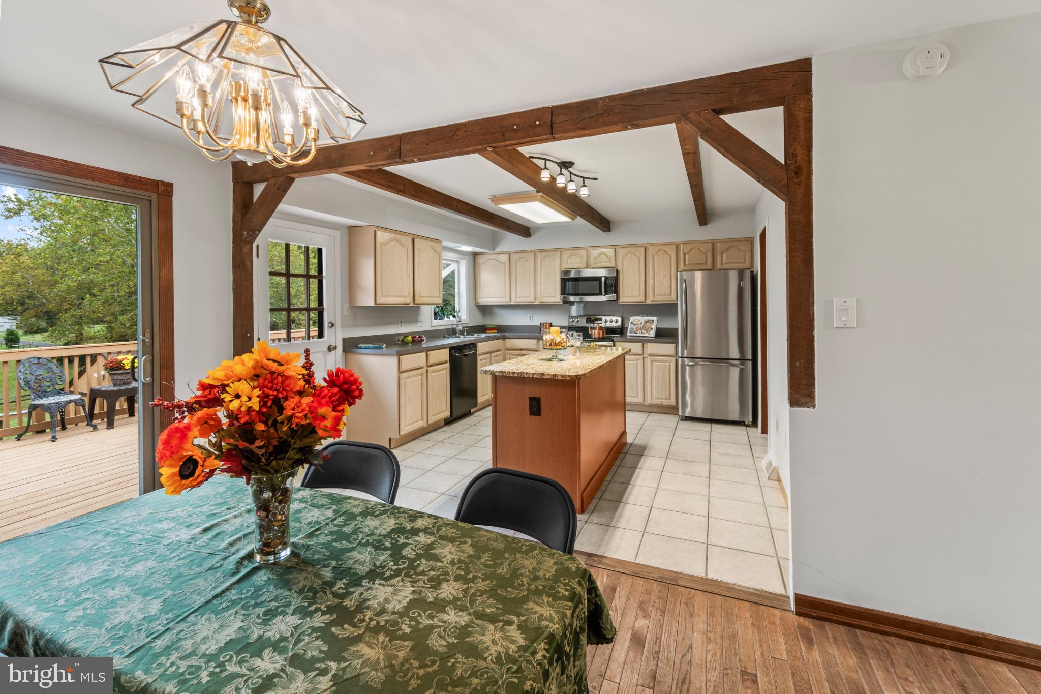 10208 van Thompson ROAD