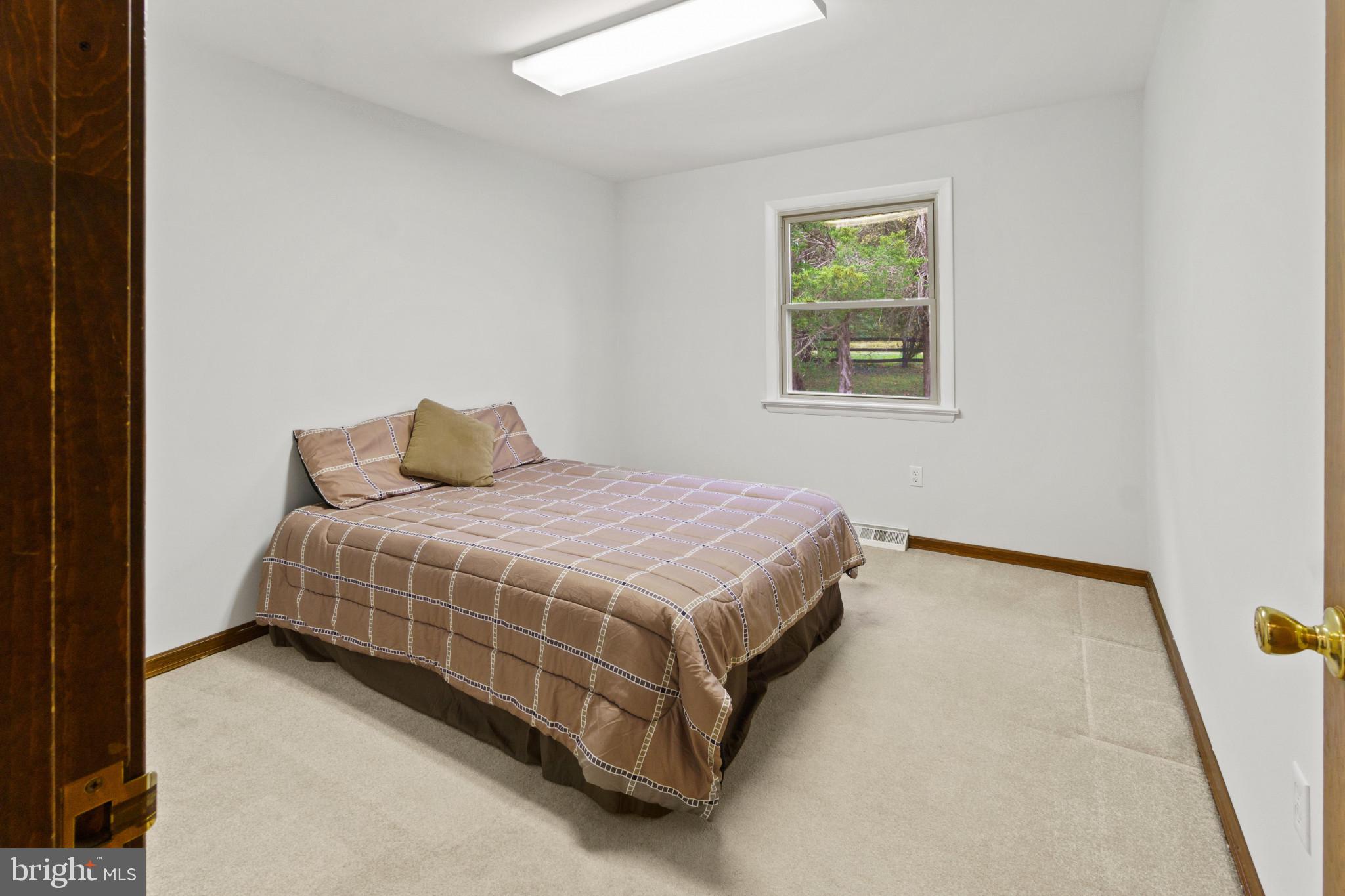 10208 van Thompson ROAD