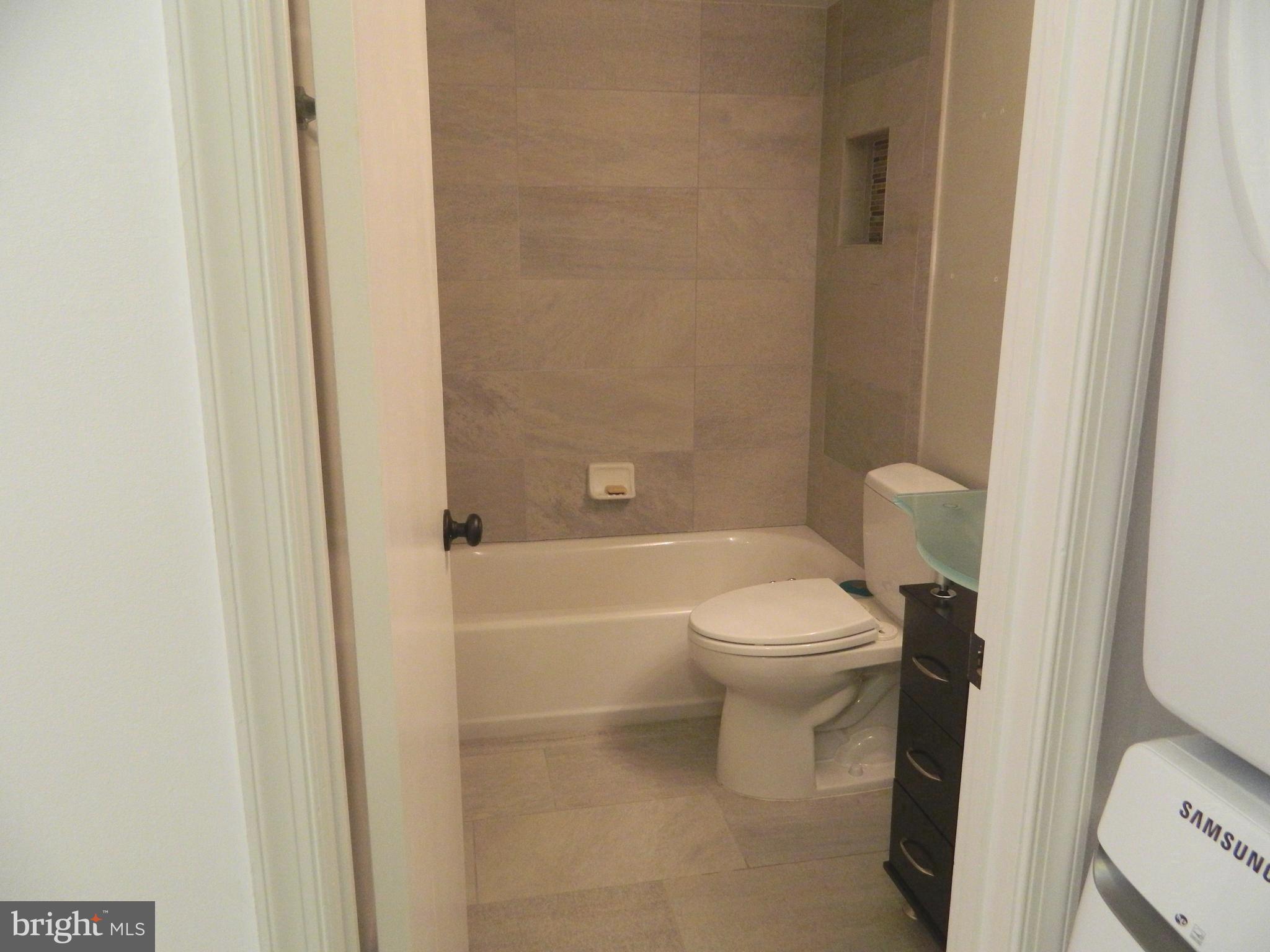 5936 Cove Landing ROAD Unit: 202B