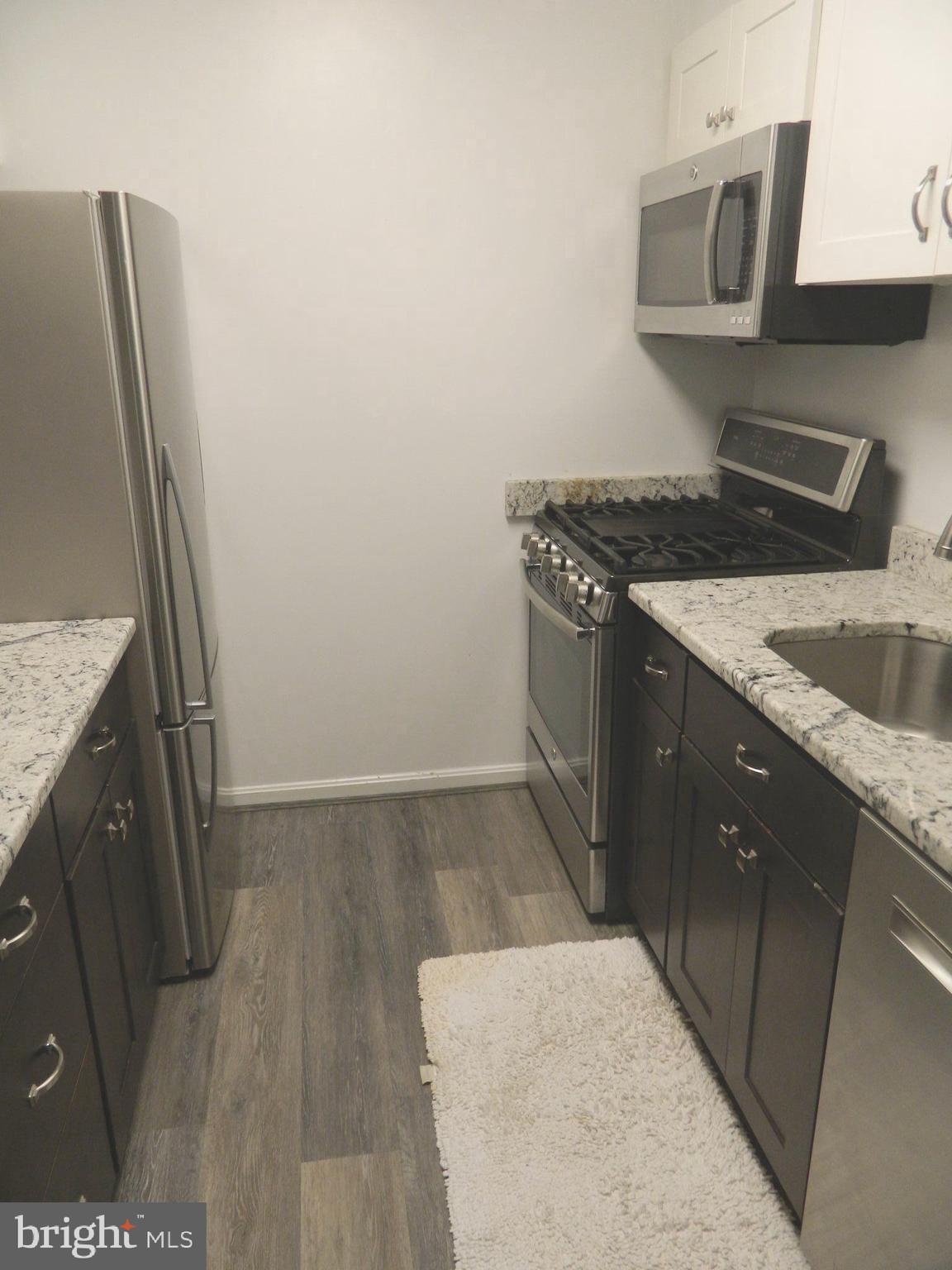 5936 Cove Landing ROAD Unit: 202B