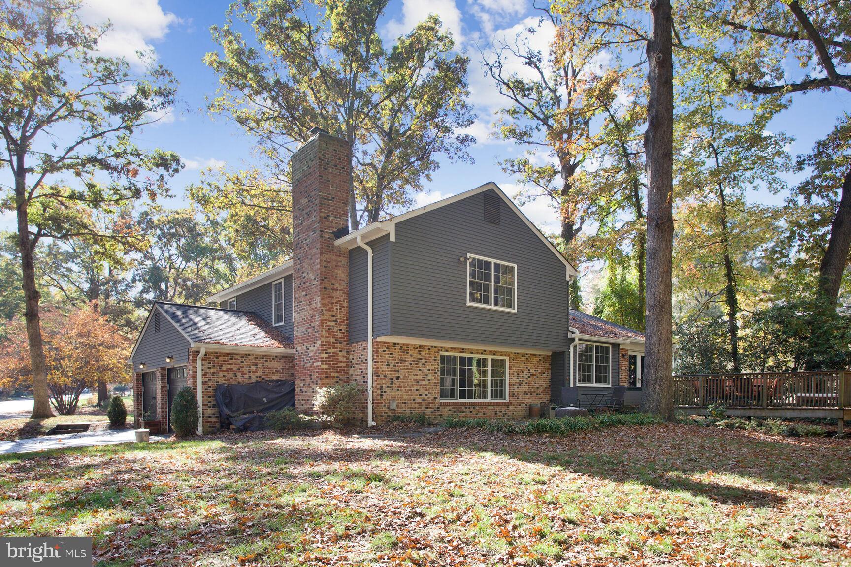 2300 Cheshire LANE