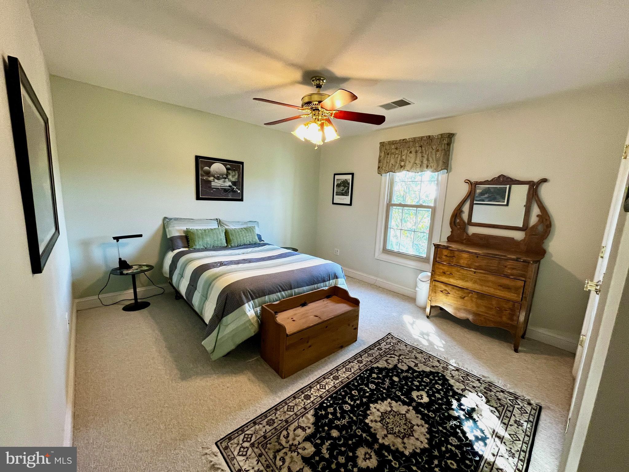 6273 Kingfisher LANE