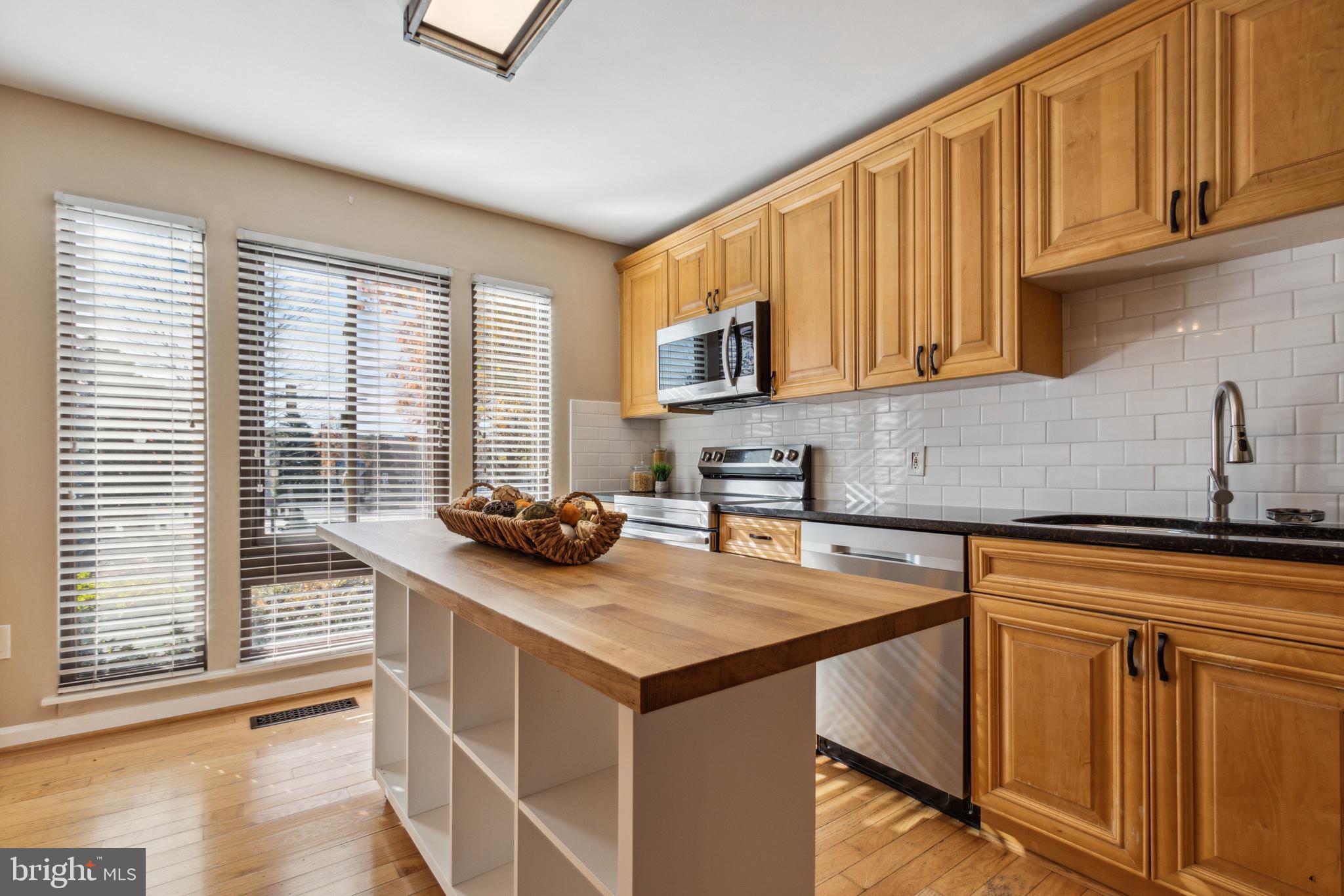 10262 Cherry Walk COURT