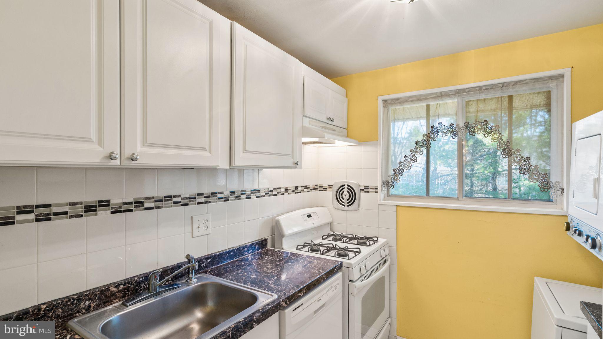 2819 Kalmia Lee COURT Unit: 302