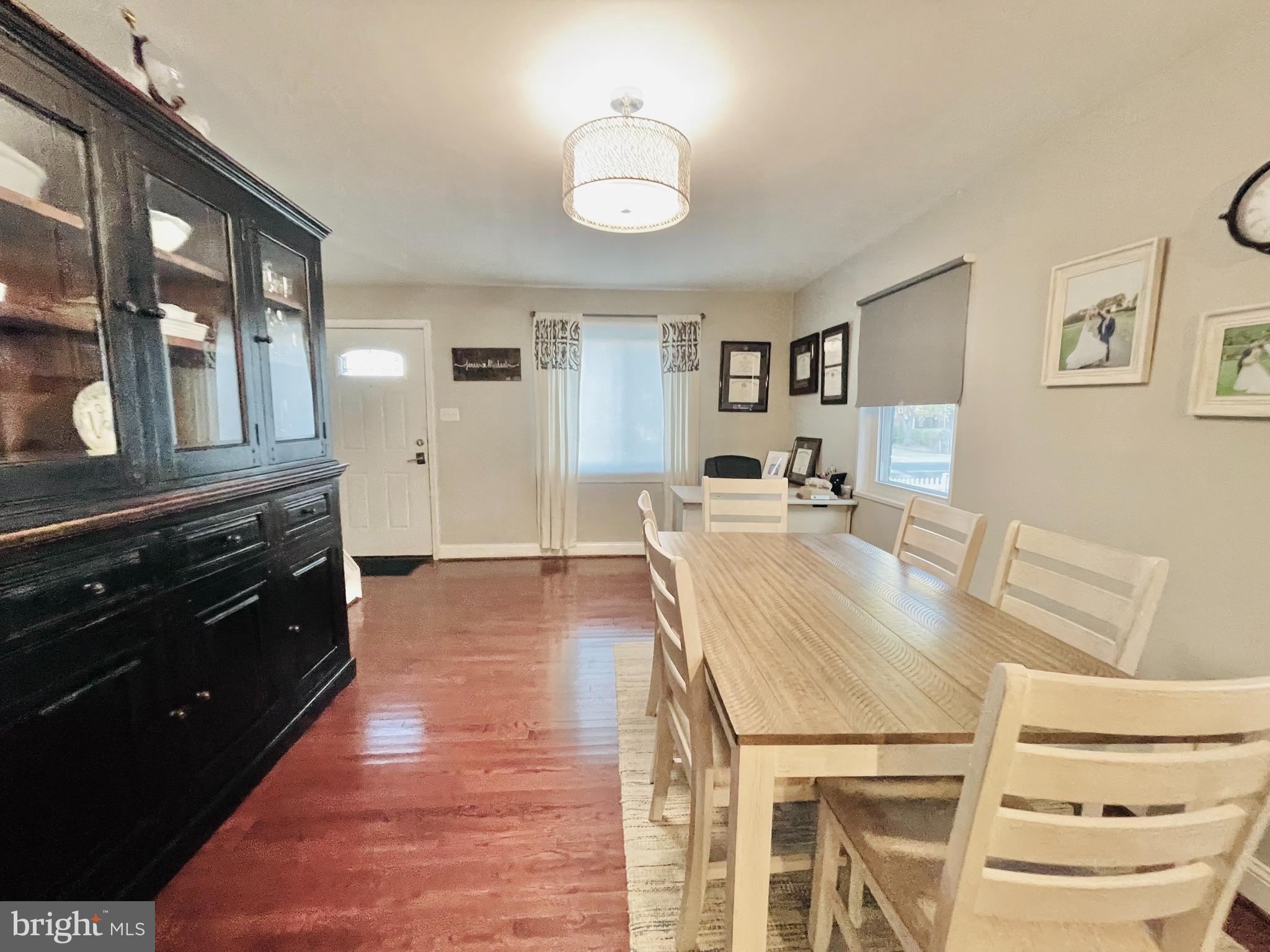 2223 Huntington AVENUE