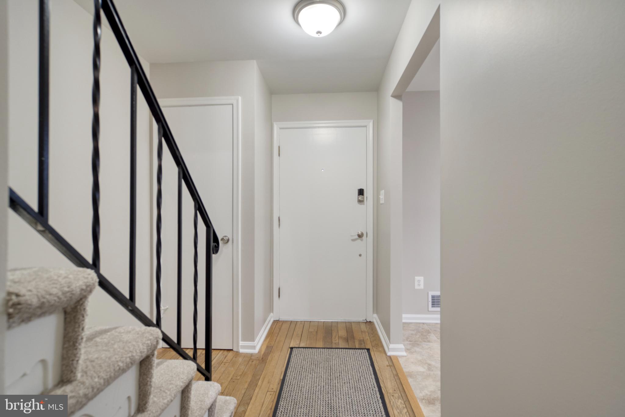 6856 Dina Leigh COURT