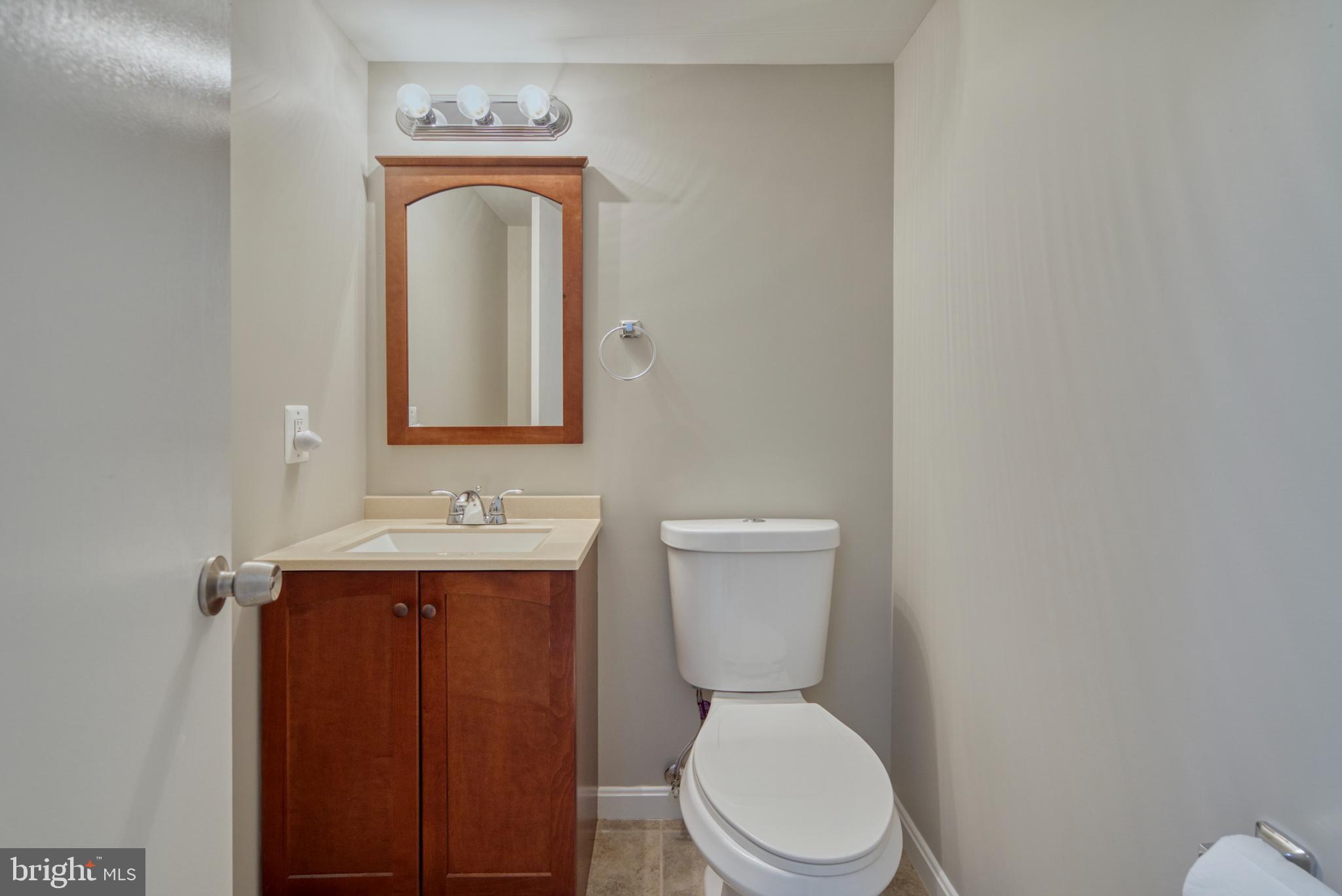 6856 Dina Leigh COURT