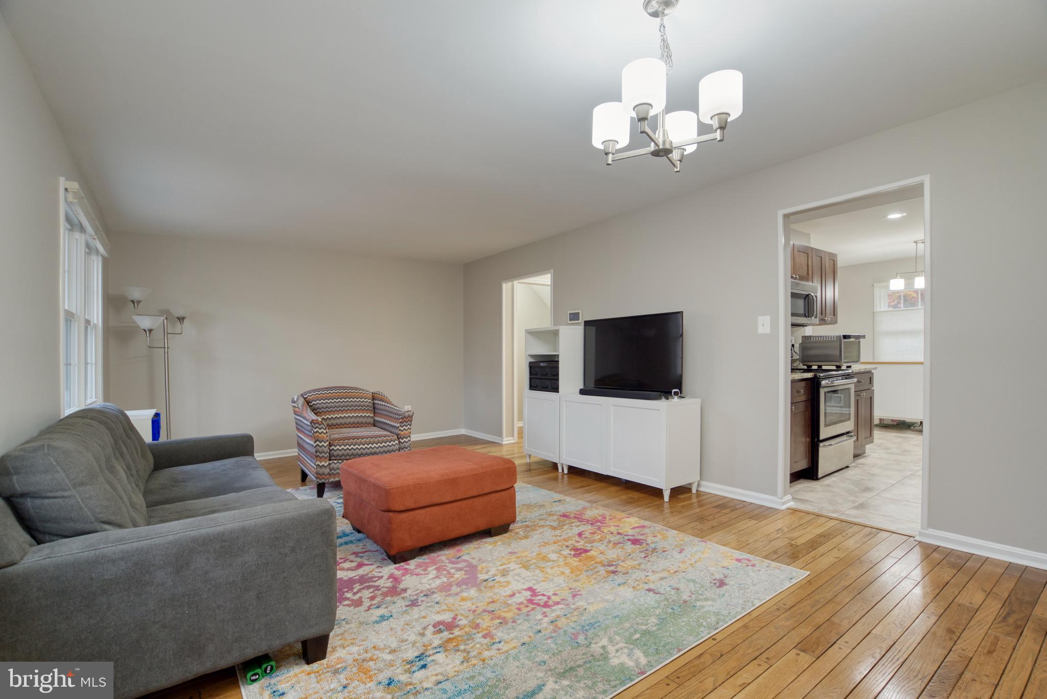 6856 Dina Leigh COURT